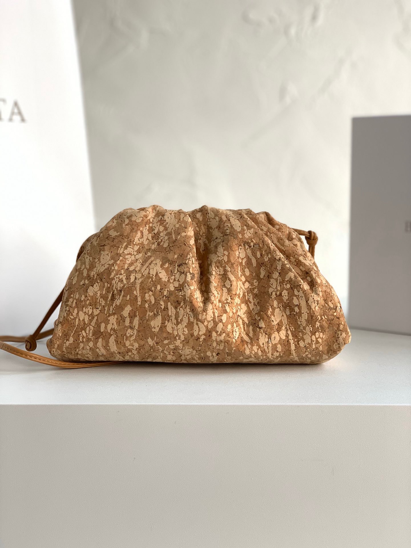 Bottega Veneta Taschen Kupplungsbeutel Umhängetaschen  & Schultertaschen Rindsleder Pouch