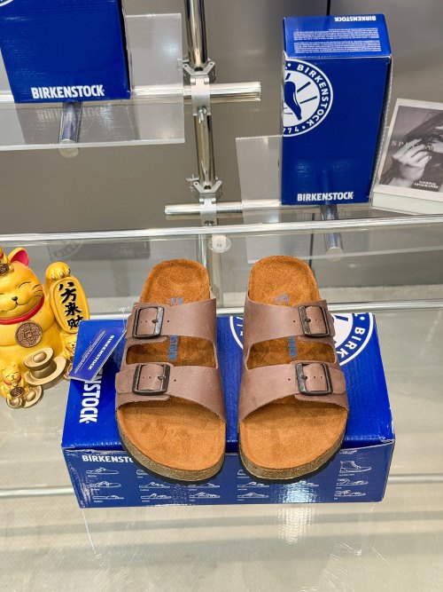 Birkenstock London Suede Leather Sandals with Soft Footbed - Unisex Comfort 1 Birkenstock London Suede Leather Sandals with Soft Footbed - Unisex Comfort