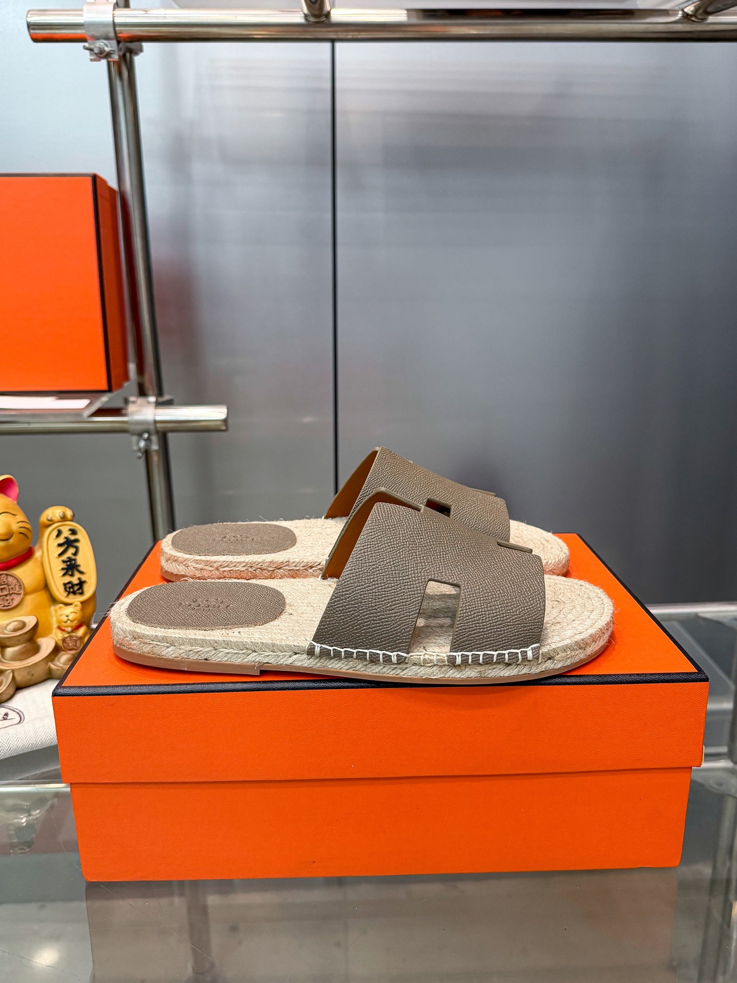 Hermes women's shoes Ex-factory price — photo 2