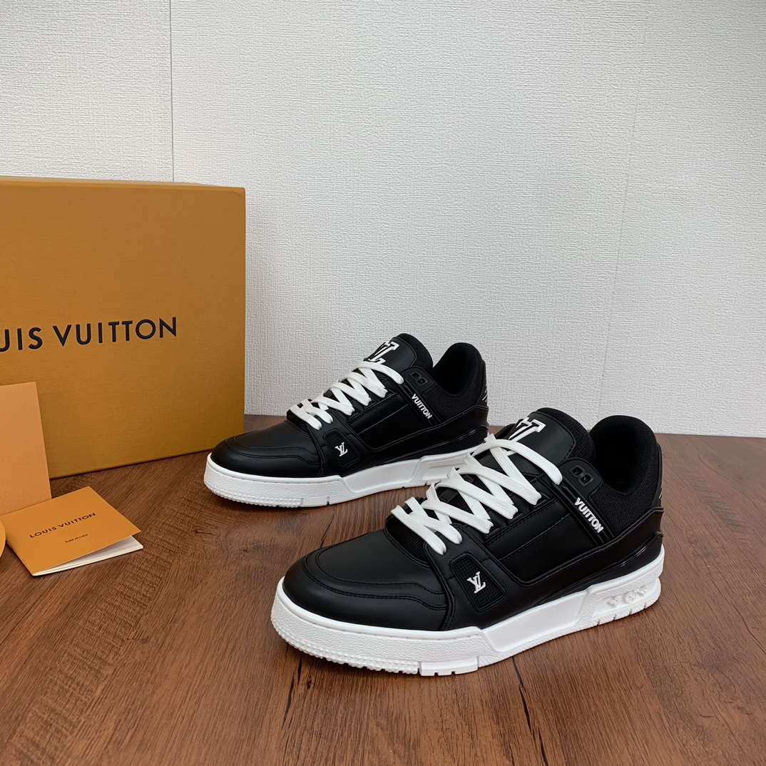 Louis Vuitton Sapatos Tênis Preto Branco Couro de vaca Borracha Colecção Outono Vintage Calças moletom