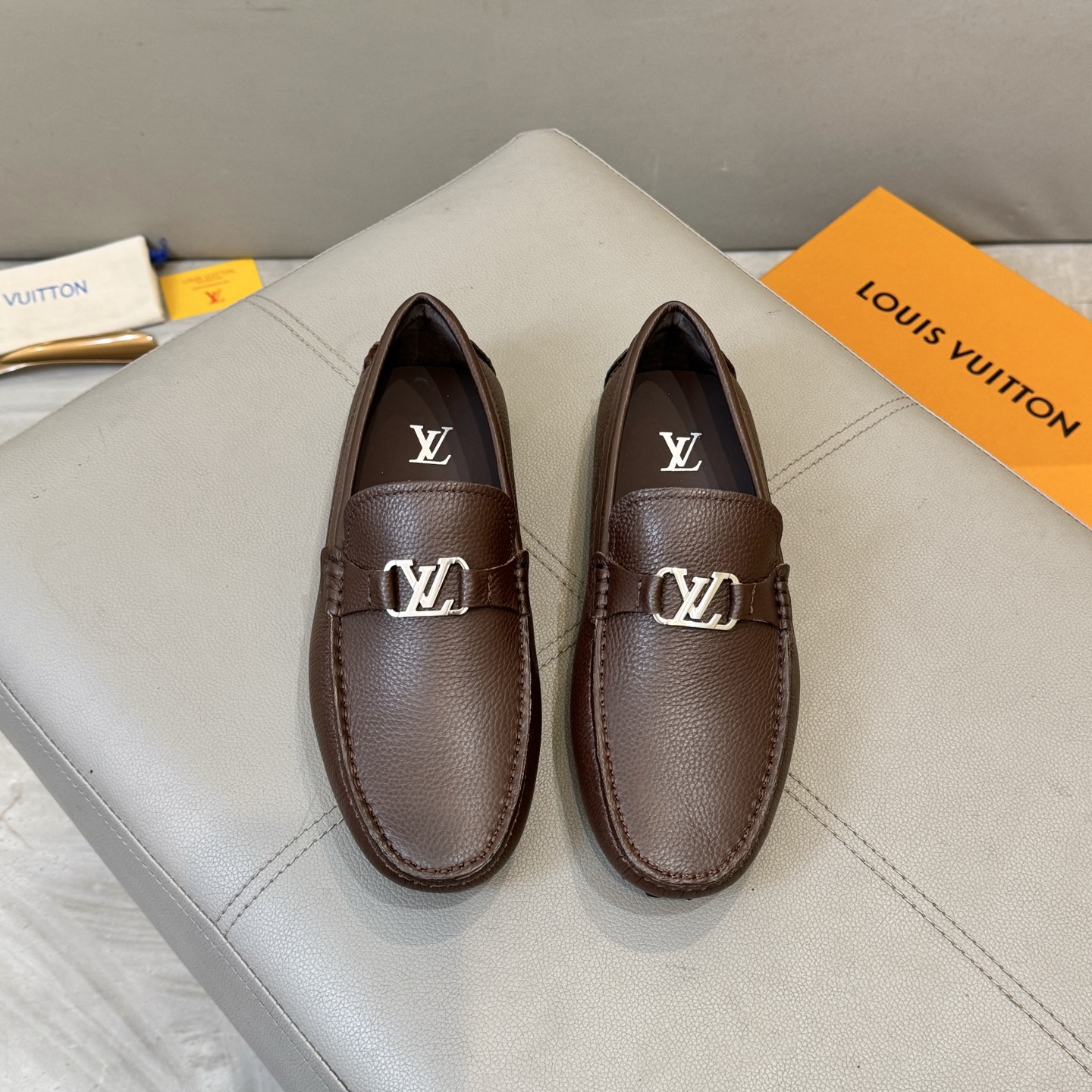 NO:347892,:【LV】Men’s Beanie Shoes 2025 official website synchronized 