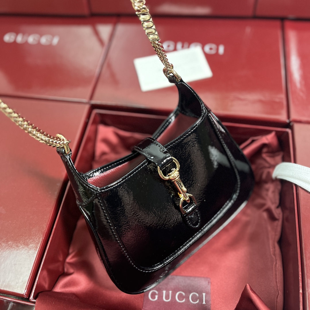 Gucci Jackie 1961 Mini Shoulder Bag Black Patent Leather Gold Chain 3 i1712675644 9107 2