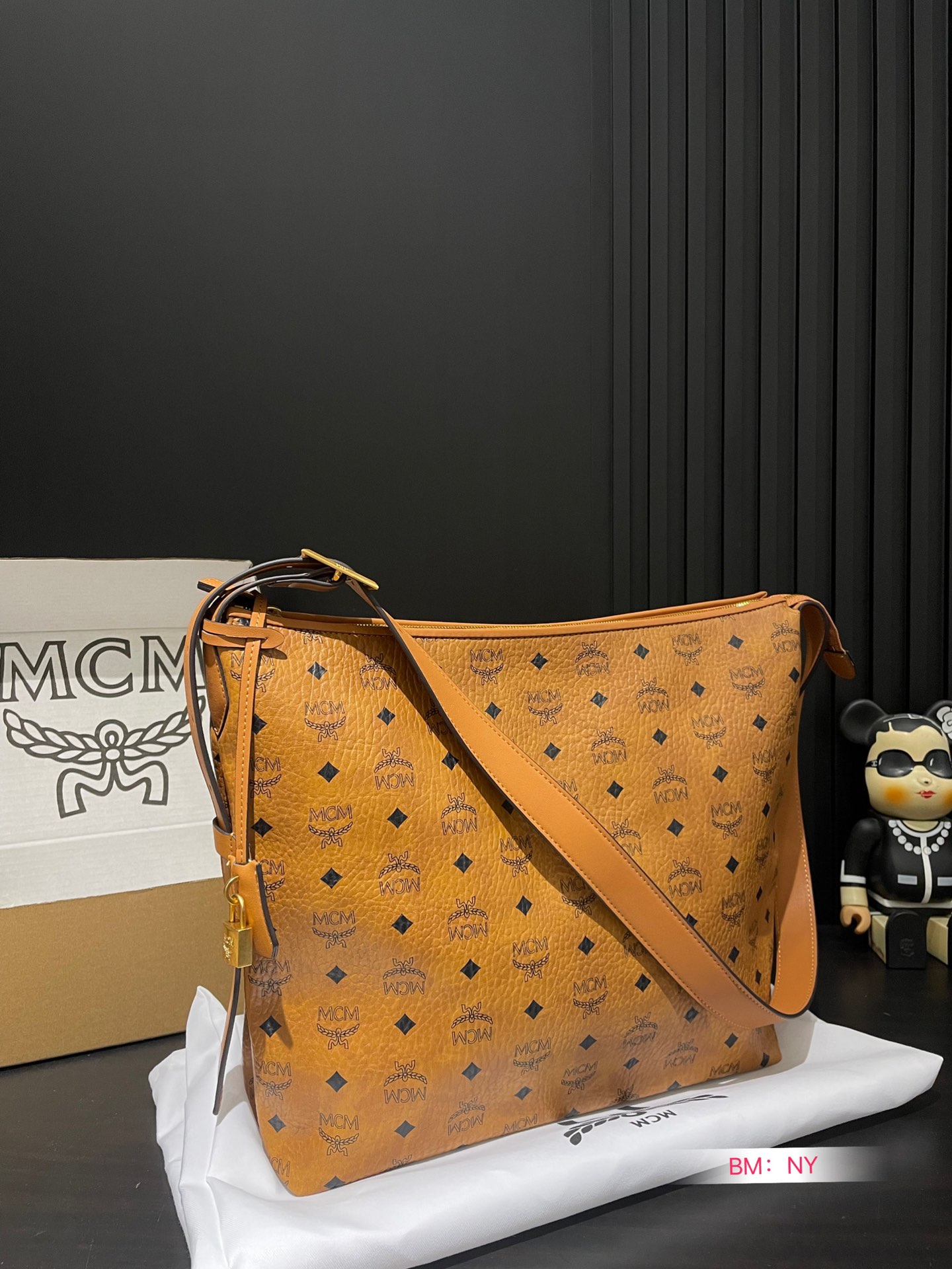 Luxury Shop
 MCM Crossbody & Shoulder Bags Tote Bags Unisex Fashion