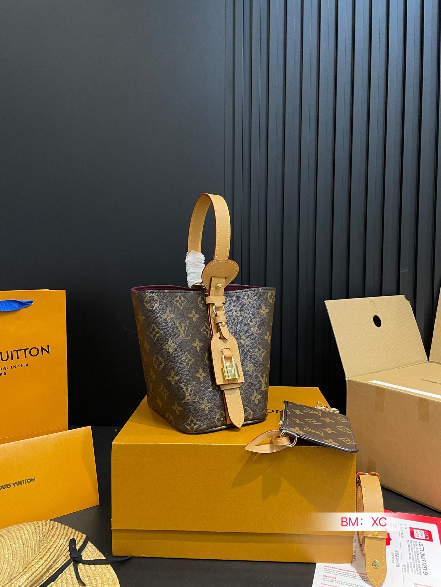 Louis Vuitton ALL IN BB Wine Pot Bucket Bag Shoulder Bag Handbag 3 i1746782340586 9166 0 1