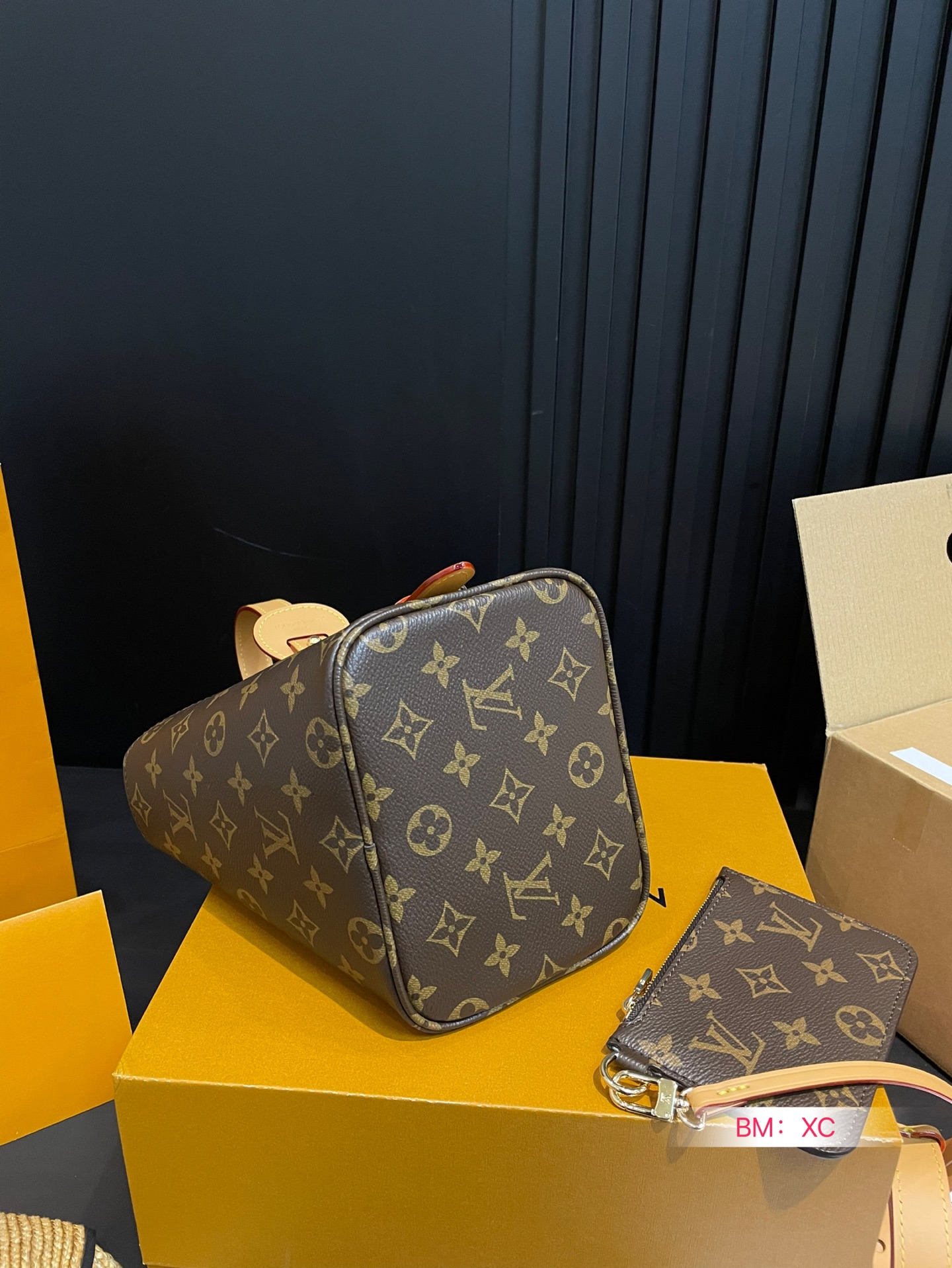 Louis Vuitton ALL IN BB Wine Pot Bucket Bag Shoulder Bag Handbag 9 i1746782340719 4496 0 7