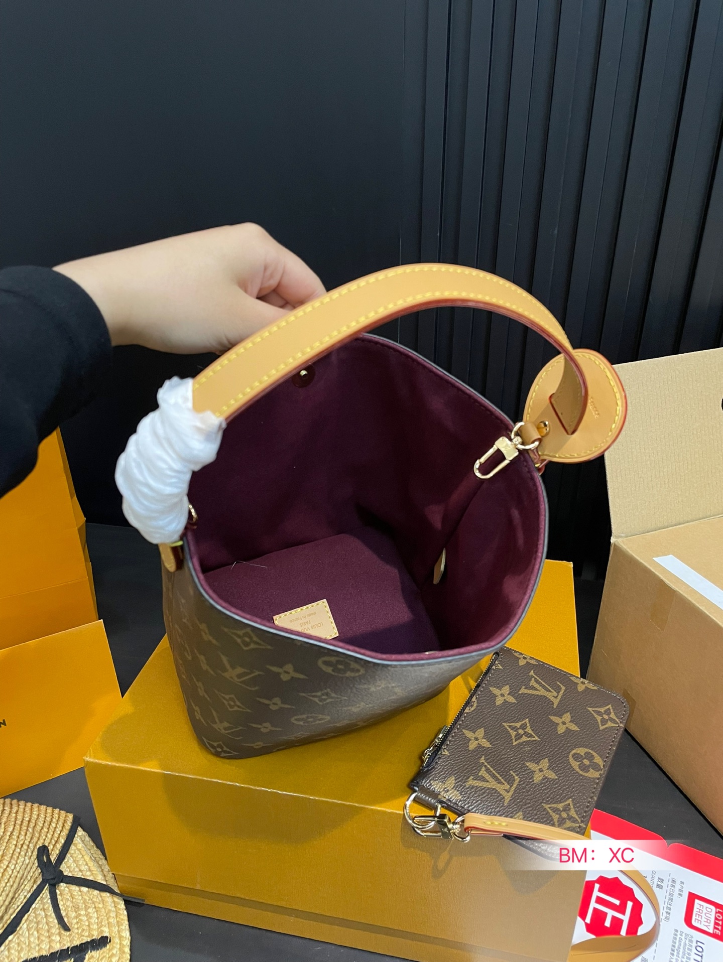 Louis Vuitton ALL IN BB Wine Pot Bucket Bag Shoulder Bag Handbag 10 i1746782342139 4421 0 8