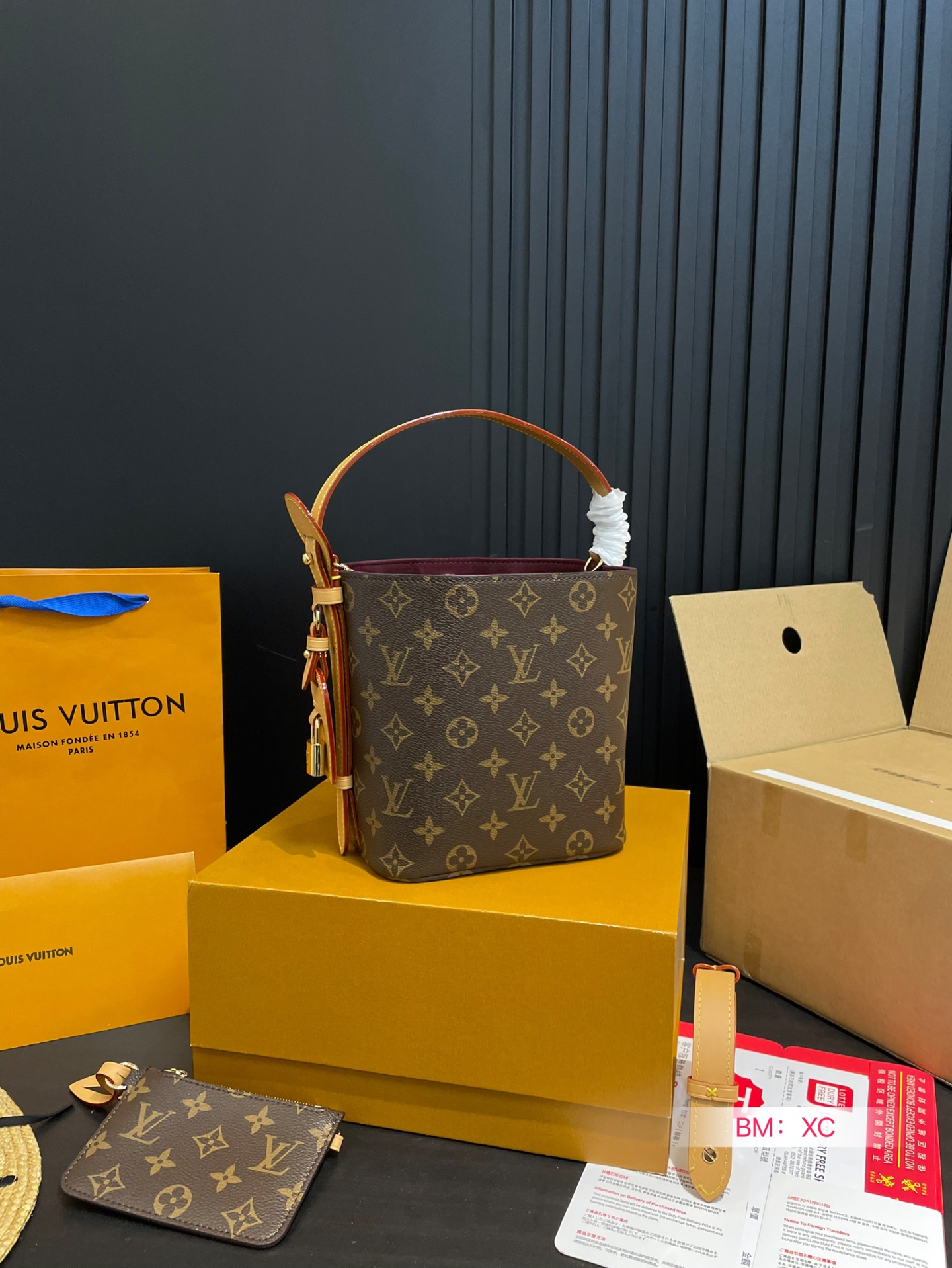 Louis Vuitton ALL IN BB Wine Pot Bucket Bag Shoulder Bag Handbag 2 i1746782342166 4869 0 0