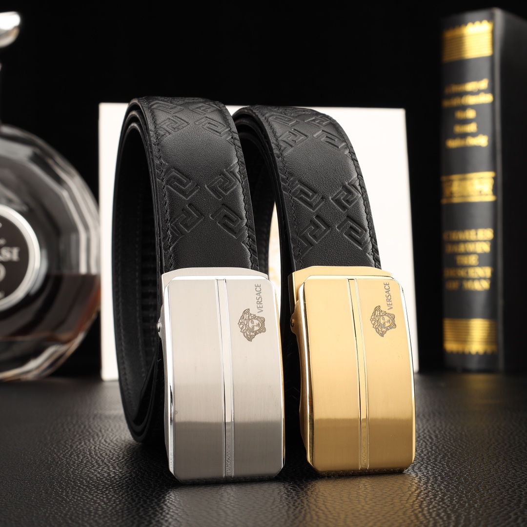 NO:139937,Original single Versace original single high-end quality counter official website supports NFC sensing width 3.5 exquisite automatic steel buckle head Italian double-sided imported head calfskin original pattern texture clear and realistic create a brand new visual 3D suburban fruit high-end customers buy gifts and gifts for their own use Length 100-125 top-level belts, belts, versace, cowhide19860909原单 范思哲原单高端品质专柜官网同步支持NFC感应宽度3.5精美自动钢扣头意大利双面进口头层小牛皮原版花纹纹理消晰真实感超强打造全新的视觉3D郊果高端客户入手送礼自用佳品 长度100一125顶级皮带,皮带,versace,cowhide,Belt