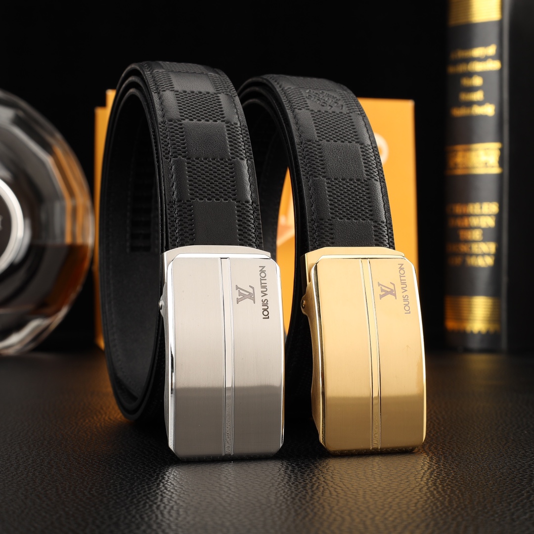 NO:140079,Original single Louis Vuitton original single high-end quality counter official website supports NFC sensing width 3.5 exquisite automatic steel buckle head Italian double-sided imported head calfskin original pattern texture clear and realistic create a brand new visual 3D suburban fruit high-end customers buy gifts and gifts for their own use Length 100-125 top-level belts, belts, louis vuitton, cowhide19860909原单 路易威登原单高端品质专柜官网同步支持NFC感应宽度3.5精美自动钢扣头意大利双面进口头层小牛皮原版花纹纹理消晰真实感超强打造全新的视觉3D郊果高端客户入手送礼自用佳品 长度100一125顶级皮带,皮带,louis vuitton,cowhide,Belt