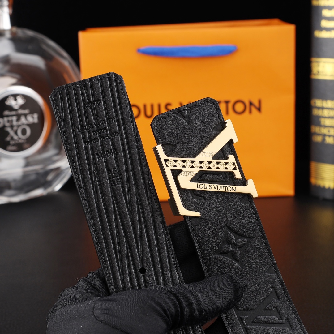 路易威登㊙️原单高端品质🎗专柜官网同步🌟支持NFC感应💎宽度3.8精美钢扣头💯意大利进口头层小牛皮原版花