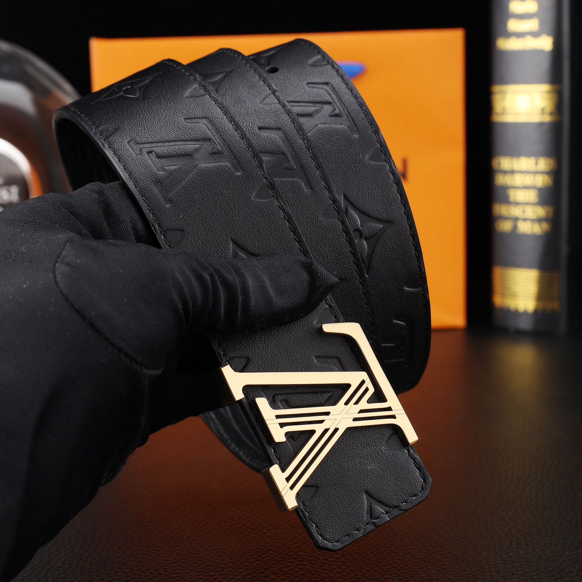 路易威登㊙️原单高端品质🎗专柜官网同步🌟支持NFC感应💎宽度3.8精美钢扣头💯意大利进口头层小牛皮原版花