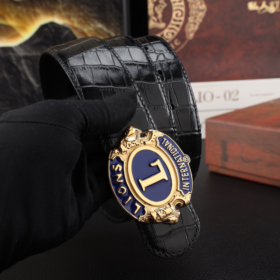 路易威登男士冲孔腰带- 宽度38MM 316精品钢扣  永不掉色 精工打造  压花工艺 手感柔软 创