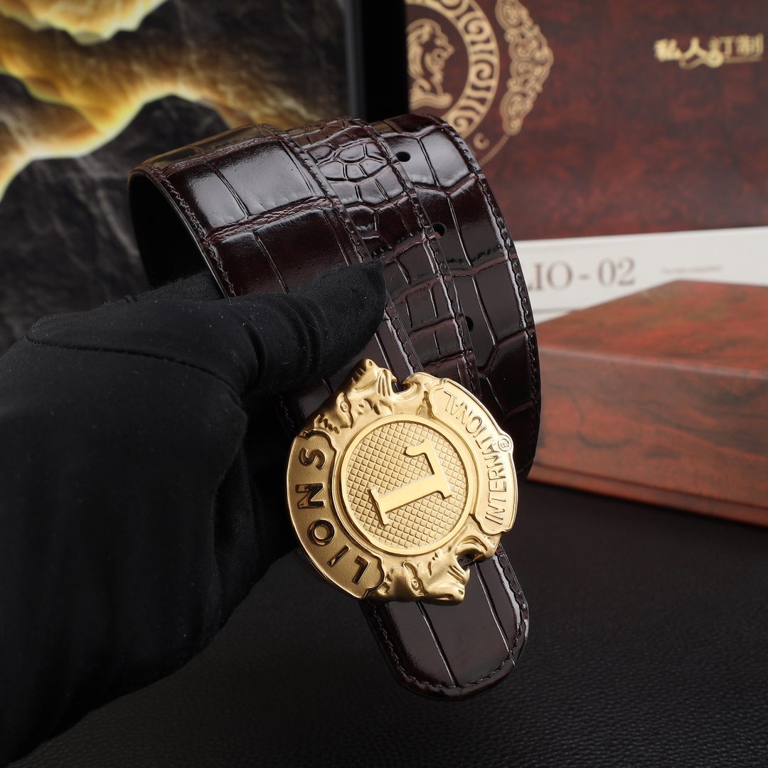 路易威登男士冲孔腰带- 宽度38MM 316精品钢扣  永不掉色 精工打造  压花工艺 手感柔软 创