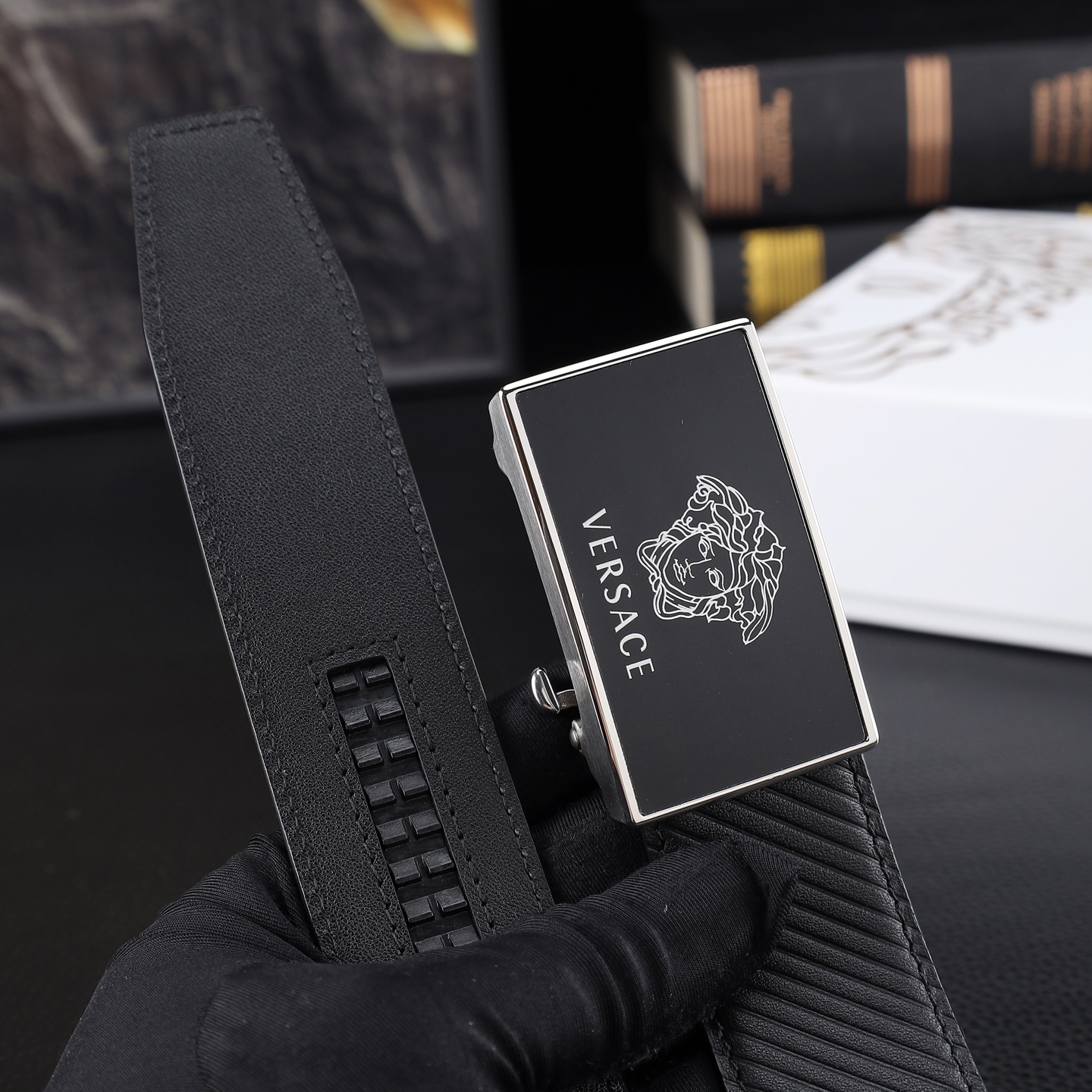 范思哲㊙️原单高端品质🎗专柜官网同步🌟支持NFC感应💎宽度3.5精美自动钢扣头💯意大利进口头层小牛皮原版