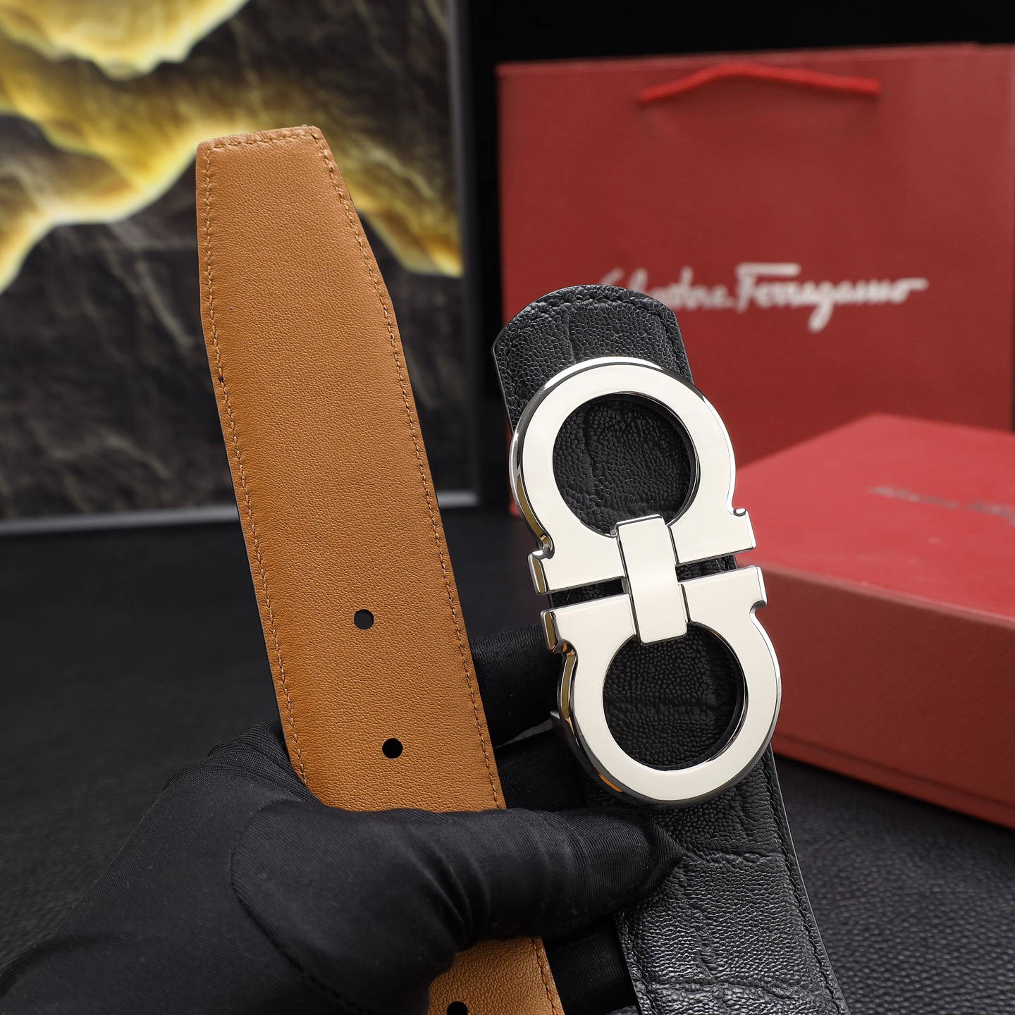 菲挂格慕男士冲孔腰带- 宽度38MM 316精品钢扣  永不掉色 精工打造  压花工艺 手感柔软 古
