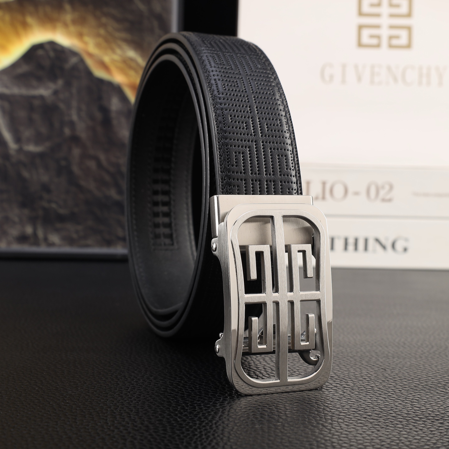 纪凡希 头层牛皮自动带 宽3.5CM  官网同步，不锈钢金属标识，适合商务低调人士！自动扣款式 广