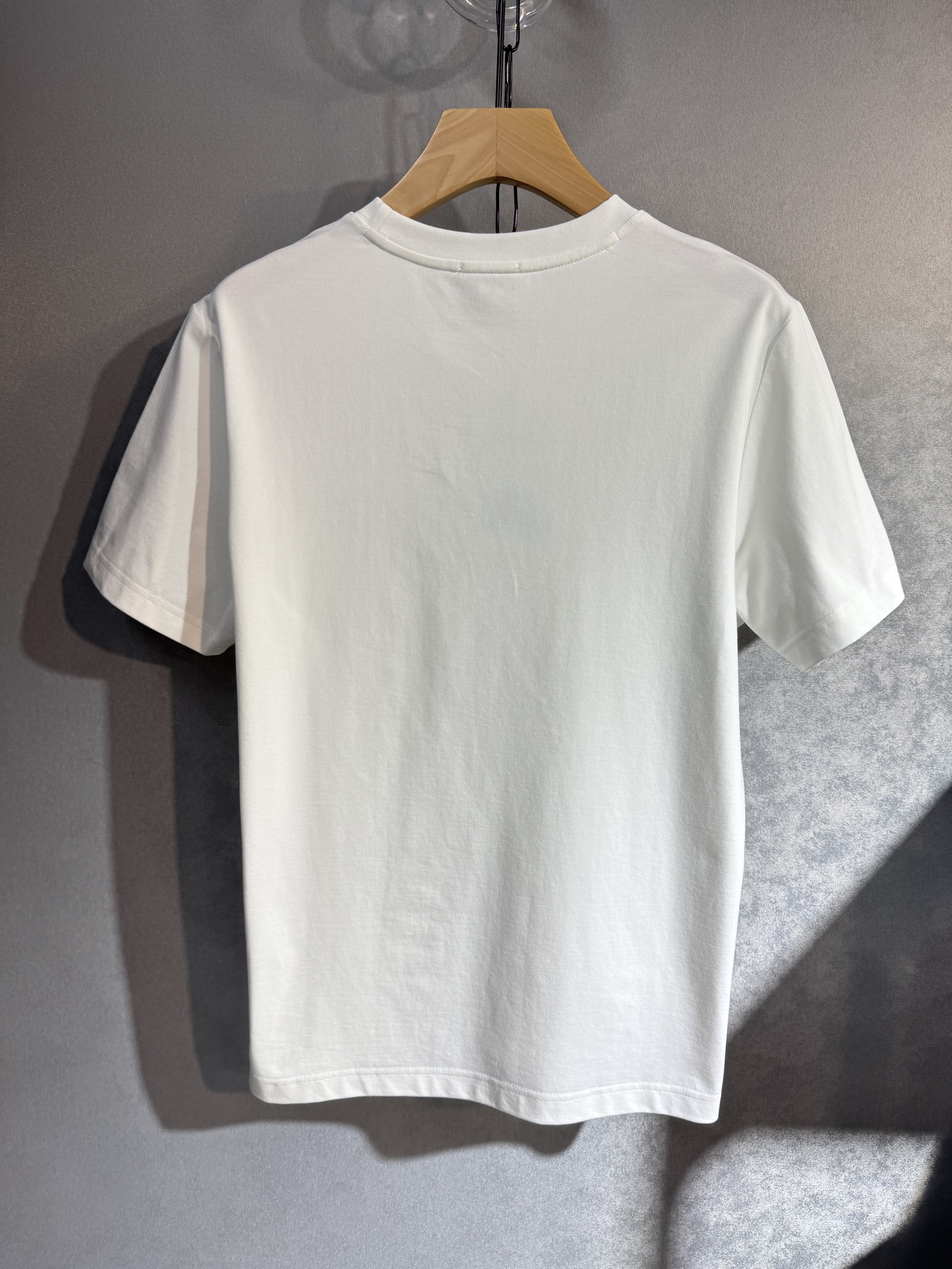 🔥BURBERRY 巴宝莉 25SS新款春夏短袖 最高版本客供定制纯棉面料 简单时尚款，配色超级好看！经
