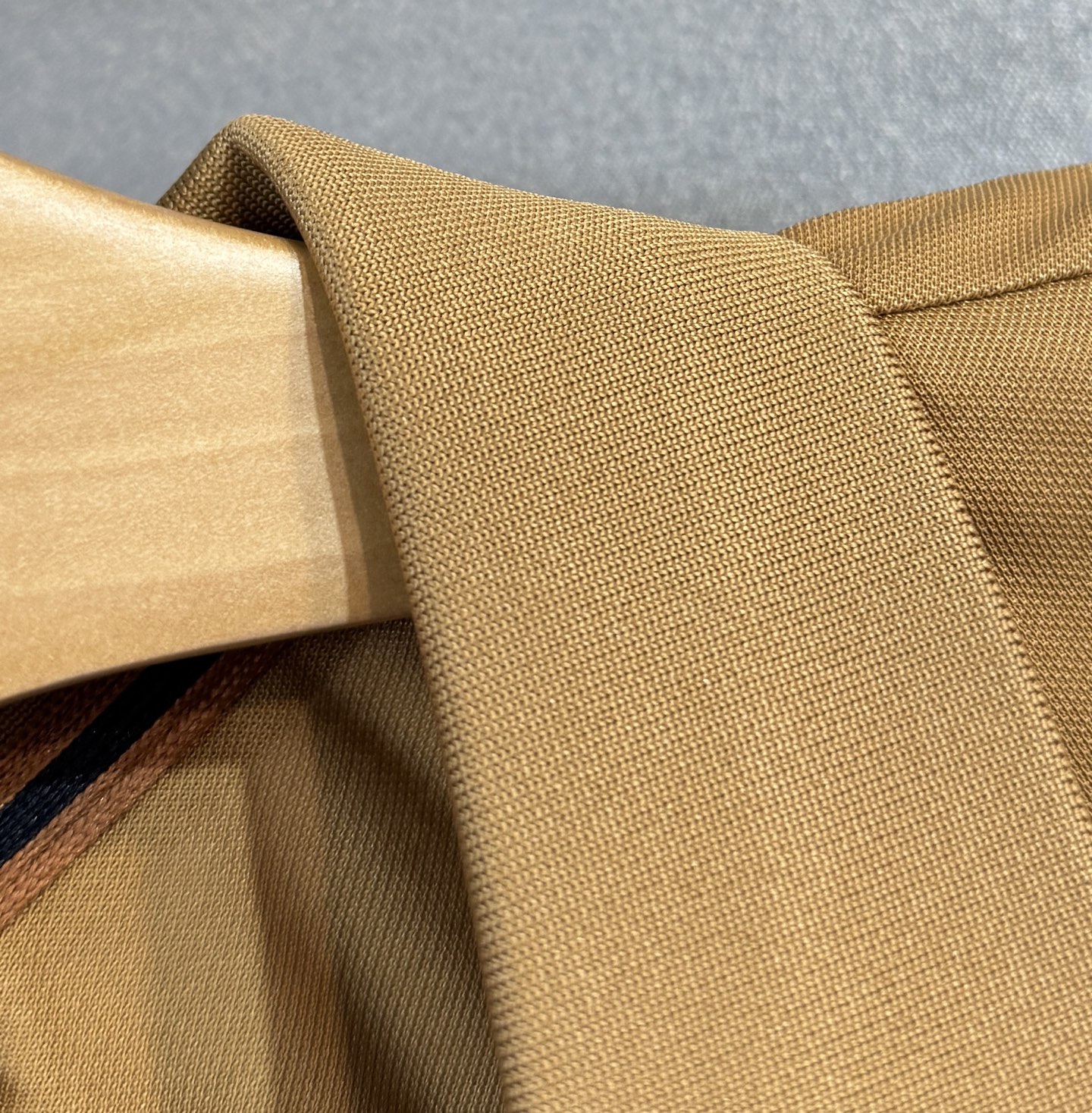 🔥ZEGNA 杰尼亚  25SS新款春夏短袖 最高版本客供定制高端丝光珠地面料 简单时尚款，螺纹拼色螺纹