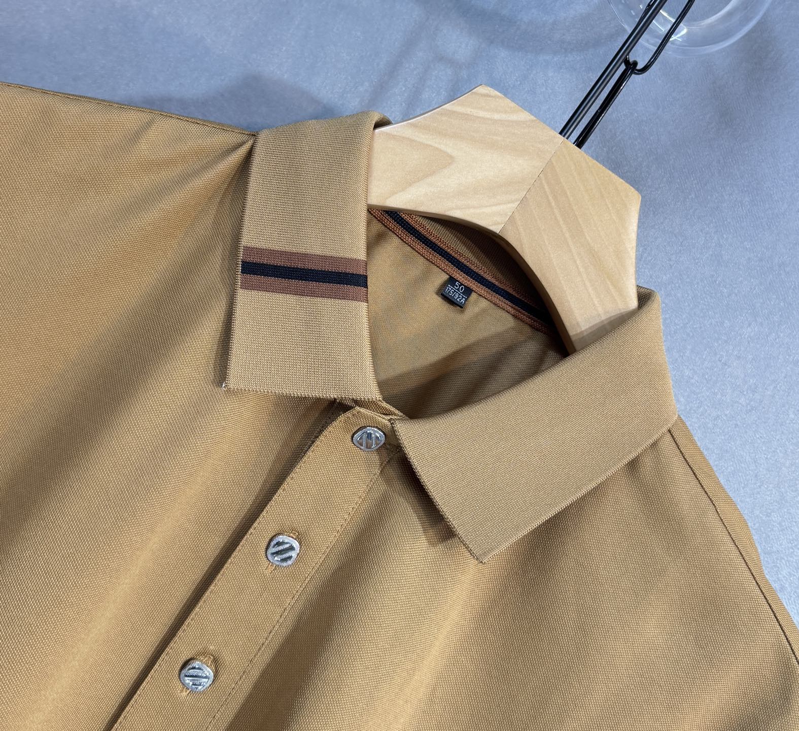🔥ZEGNA 杰尼亚  25SS新款春夏短袖 最高版本客供定制高端丝光珠地面料 简单时尚款，螺纹拼色螺纹