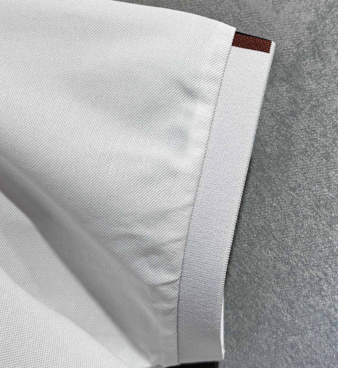 🔥ZEGNA 杰尼亚  25SS新款春夏短袖 最高版本客供定制高端丝光珠地面料 简单时尚款，螺纹拼色螺纹
