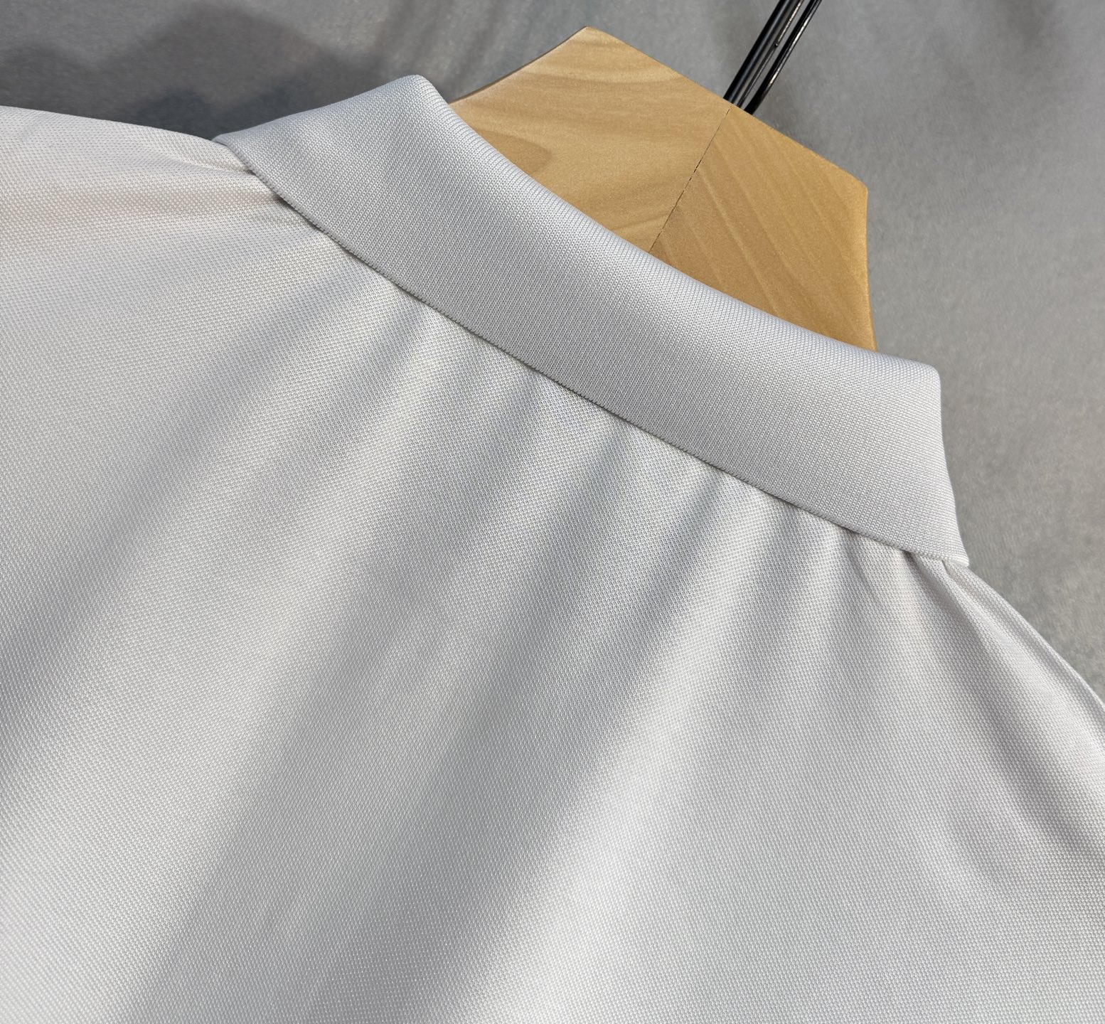 🔥ZEGNA 杰尼亚  25SS新款春夏短袖 最高版本客供定制高端丝光珠地面料 简单时尚款，螺纹拼色螺纹