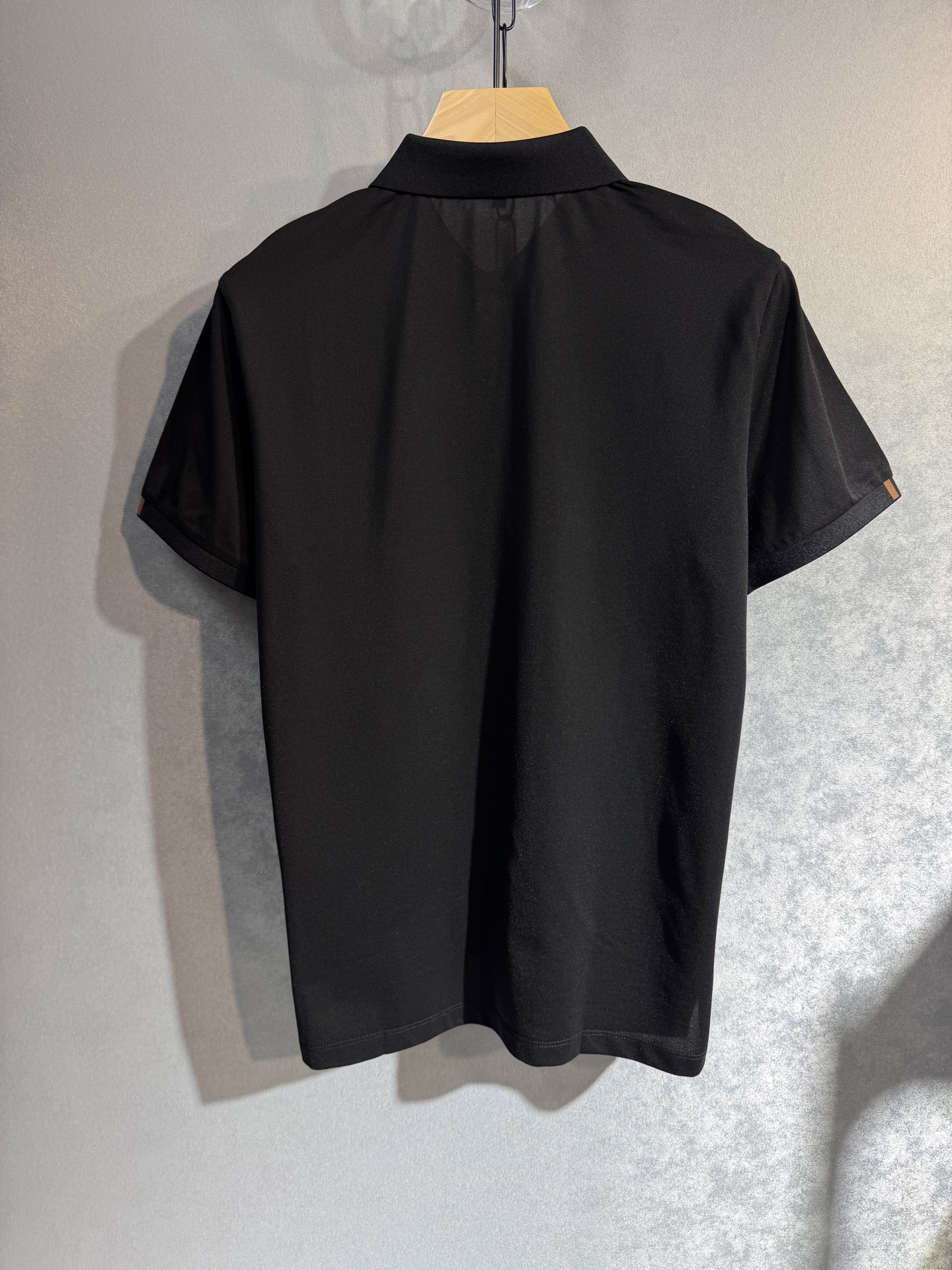 🔥ZEGNA 杰尼亚  25SS新款春夏短袖 最高版本客供定制高端丝光珠地面料 简单时尚款，螺纹拼色螺纹