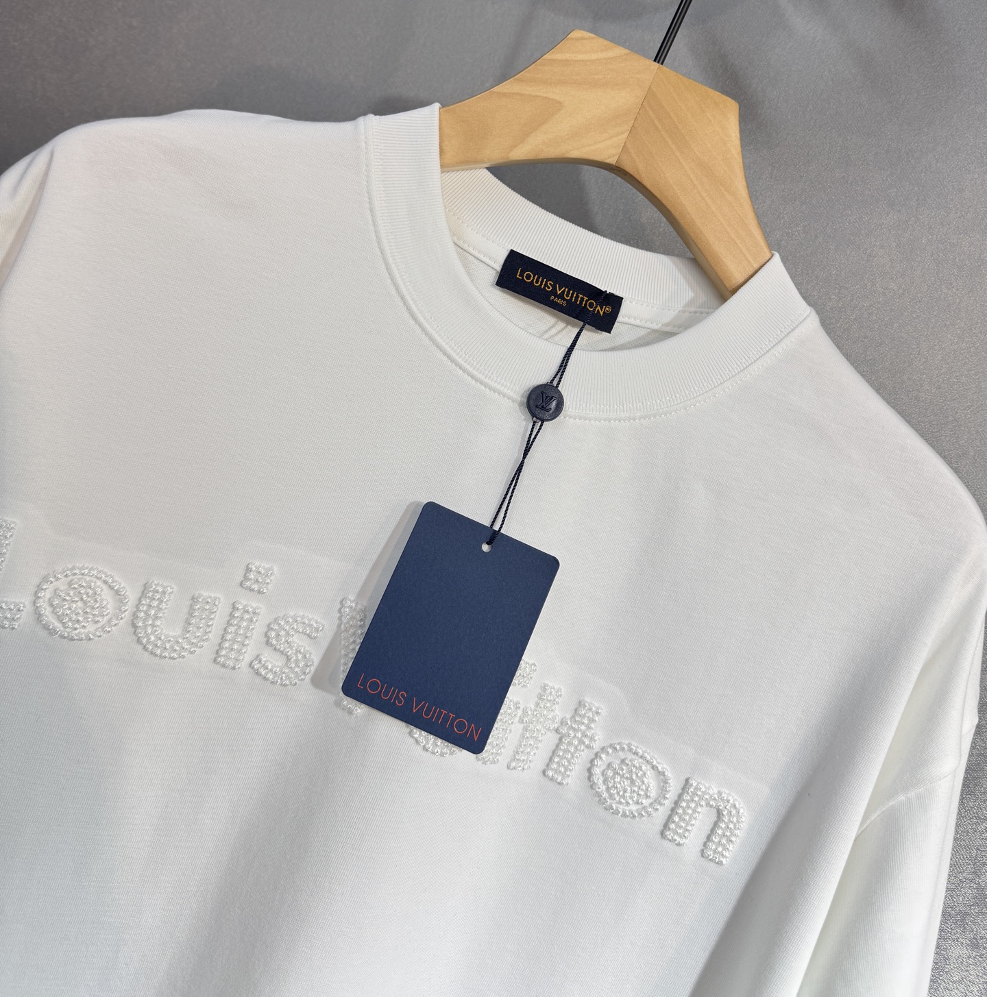 Louis Vuitton 25SS Short Sleeve T-Shirt | Premium Cotton, Classic Logo 5 i1747149964880 7316 0 3
