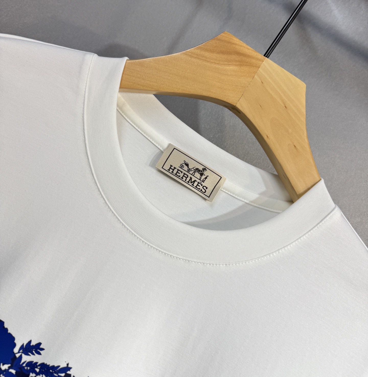 🔥HERMES 爱马仕 25SS新款春夏短袖 最高版本客供定制高端丝光棉面料 简单时尚款，配色超级好看！
