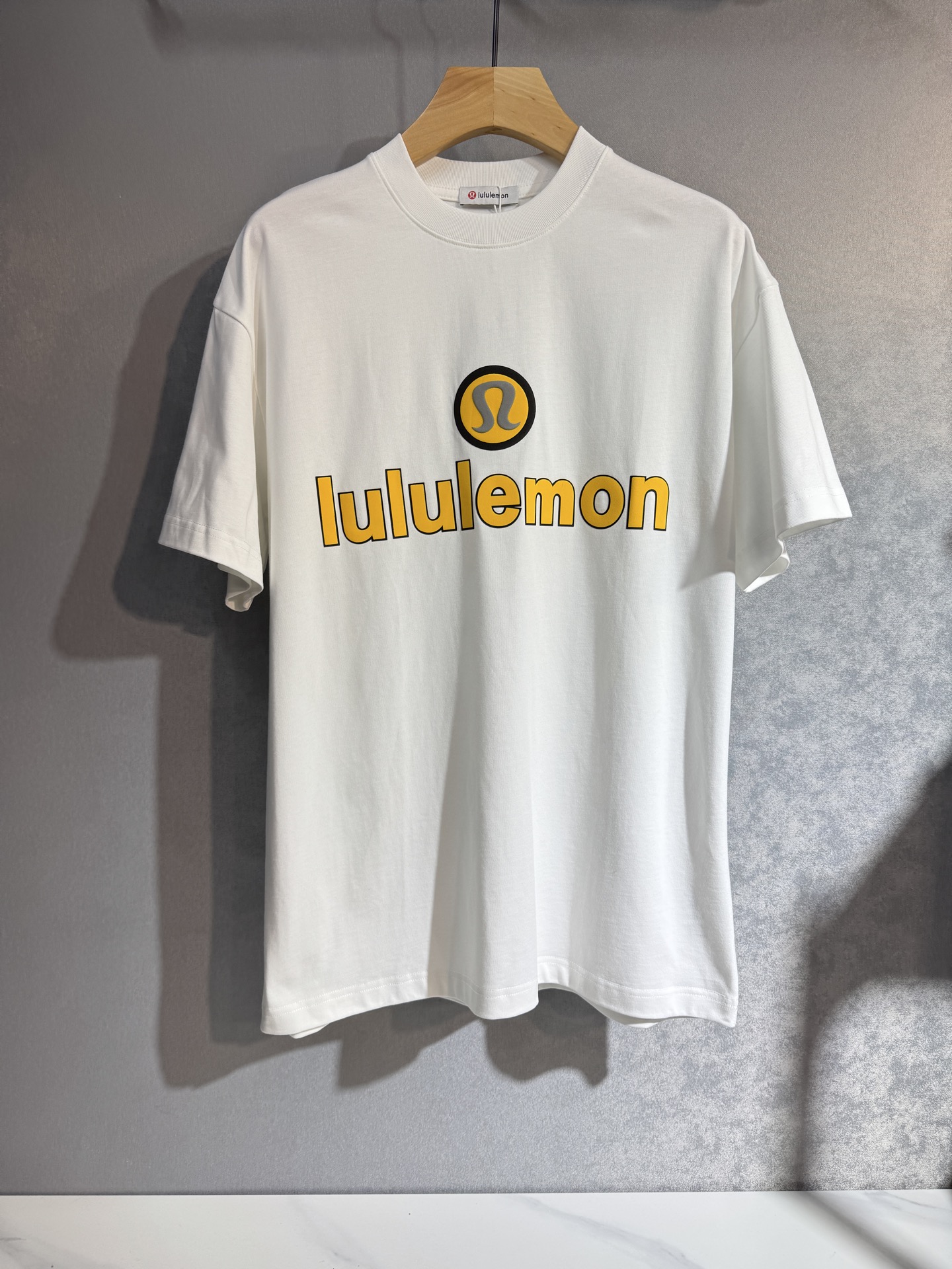🔥Lululemon  25SS新款春夏短袖 最高版本客供定制客供260克纯棉面料 简单时尚款，配色超级