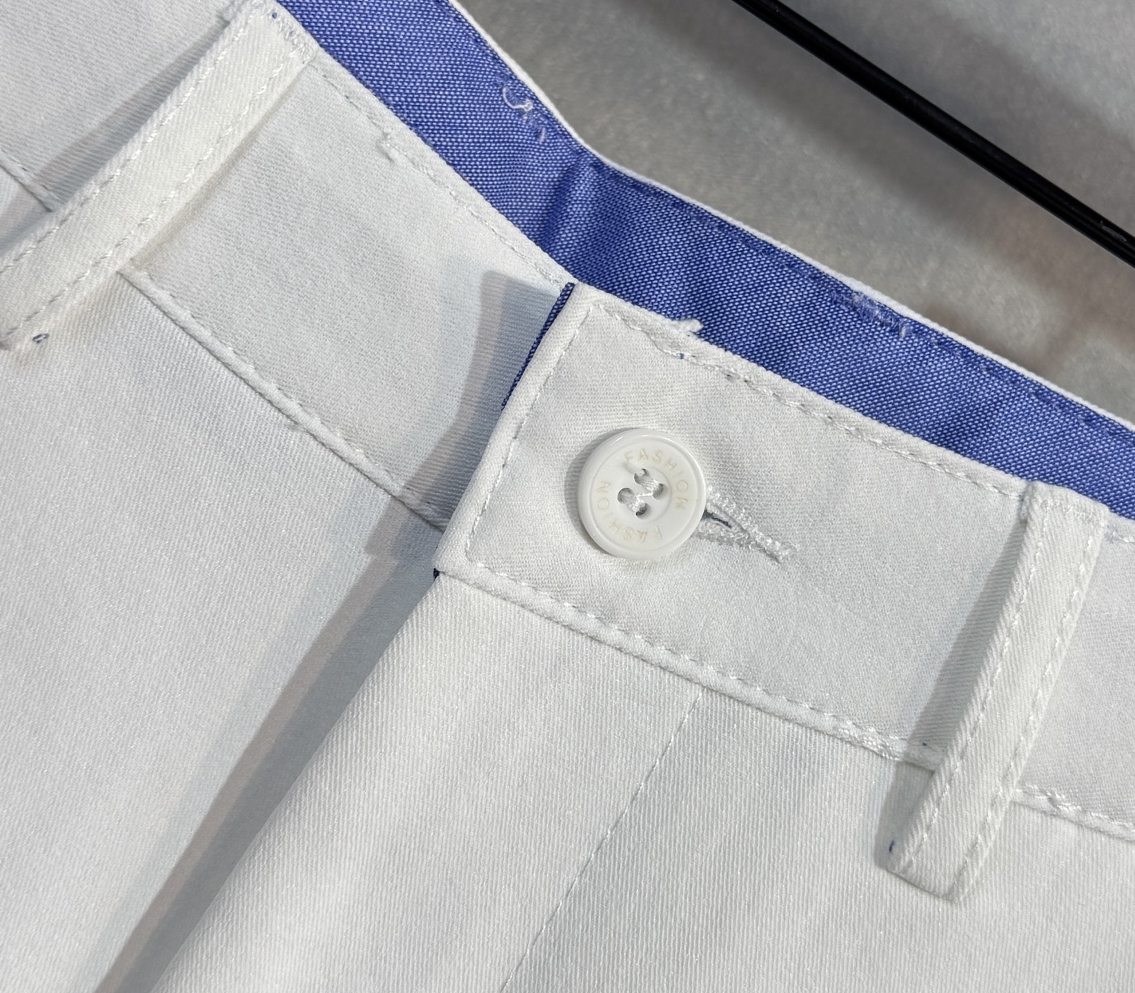 DIOR Dio 2025 Men’s Recreational Pants: Luxurious, Innovative, British Style Fashion Trend. - 图片 6