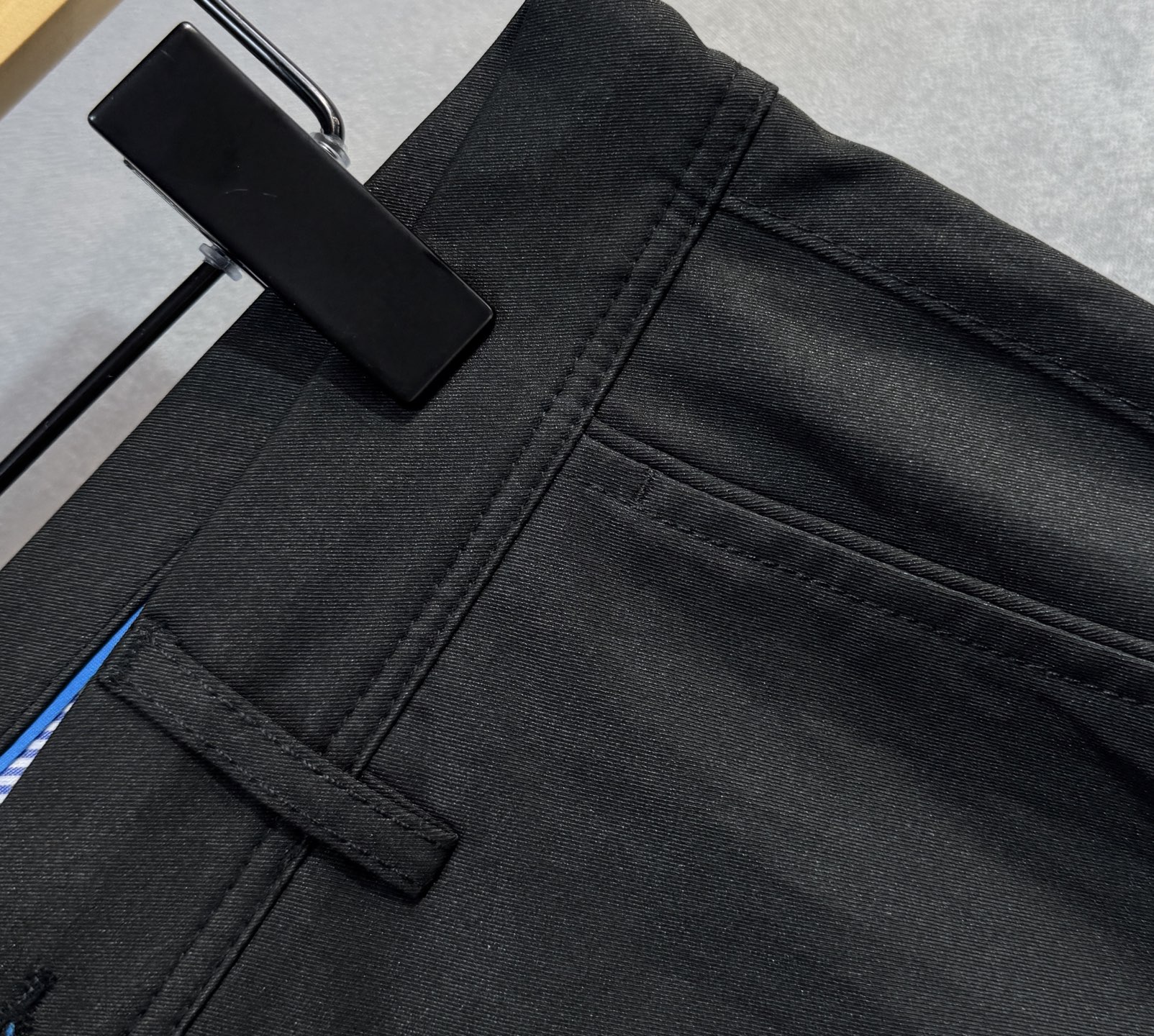 British Style Men’s Leisure Pants: Spring/Summer 2025 Collection Highlights - 图片 5