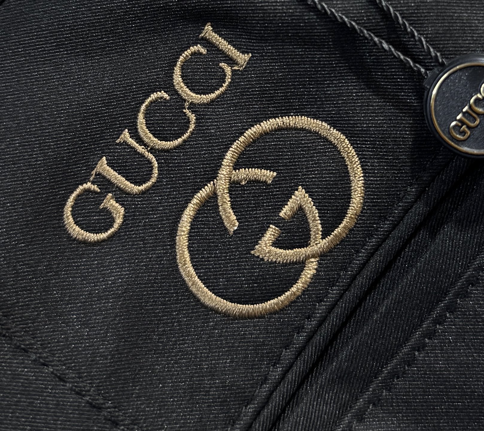 2025 GUCCI Men’s Classic Basic Pants: Luxurious, Innovative, British Style - 图片 9
