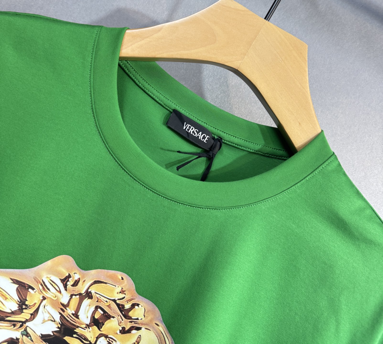 🔥VERSACE 范思哲 25SS新款春夏短袖 最高版本客供定制高端丝光棉面料 简单时尚款，配色超级好看