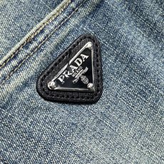 🔥PRADA 普拉达秋季新款牛仔裤🔥专柜热销款 品味与价值共享 身穿着非常舒适 低调不失奢华 穿出去非常 🔥PRADA 普拉达秋季新款牛仔裤🔥专柜热销款 品味与价值共享 身穿着非常舒适 低调不失奢华 穿出去非常