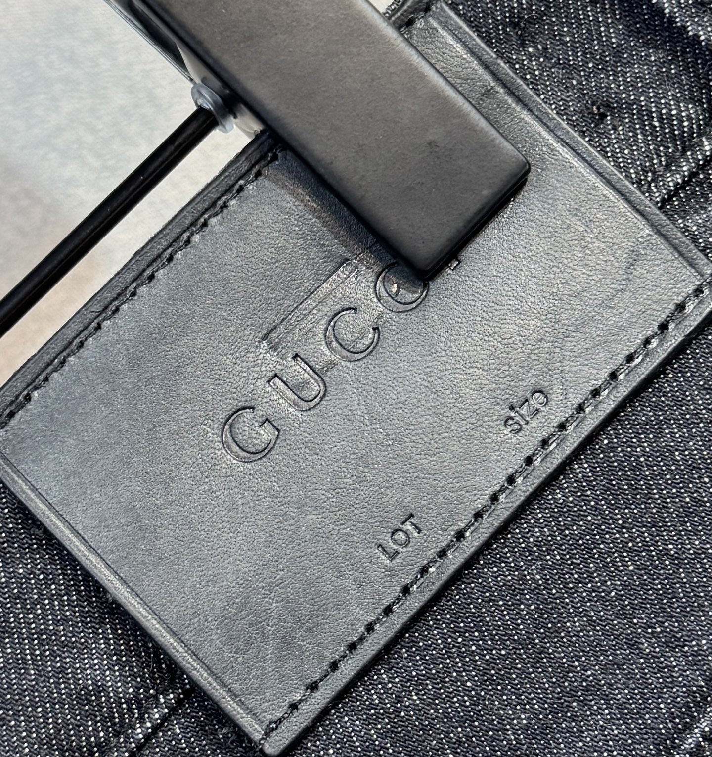 Gucci Fall Collection: High-Quality Jeans with Luxurious Comfort and Style - 图片 8
