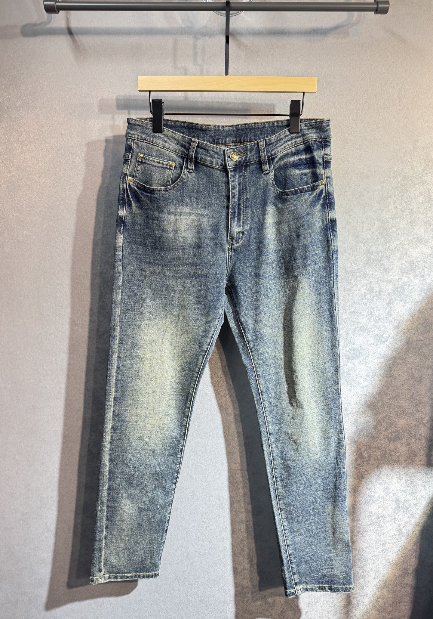 🔥BALENCIGA 巴黎世家 秋季新款牛仔裤🔥专柜热销款 品味与价值共享 身穿着非常舒适 低调不失奢华