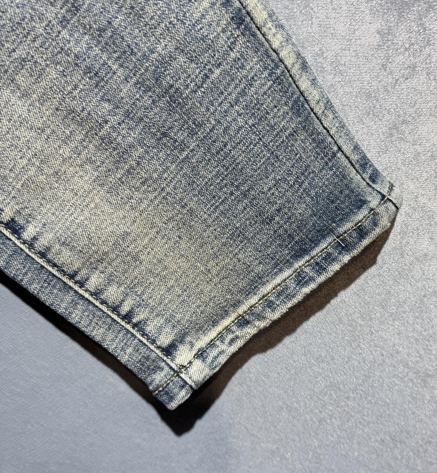 🔥MONCLER 蒙口 秋季新款牛仔裤🔥专柜热销款 品味与价值共享 身穿着非常舒适 低调不失奢华 穿出去