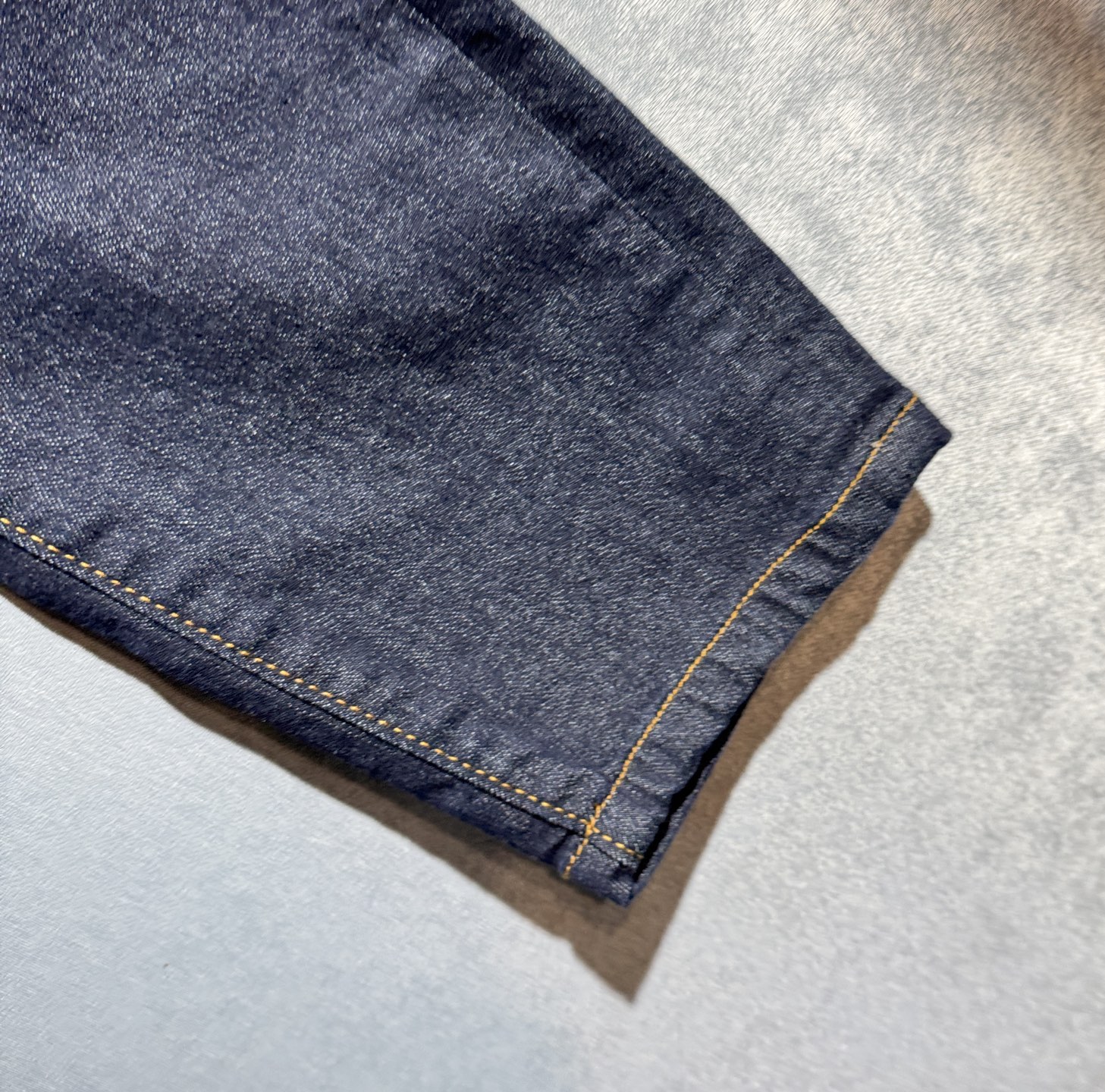 “New Gucci Jeans: Stylish, Comfortable, Classy, Perfect for Spring/Summer, 29-38 Sizes Available” - 图片 9