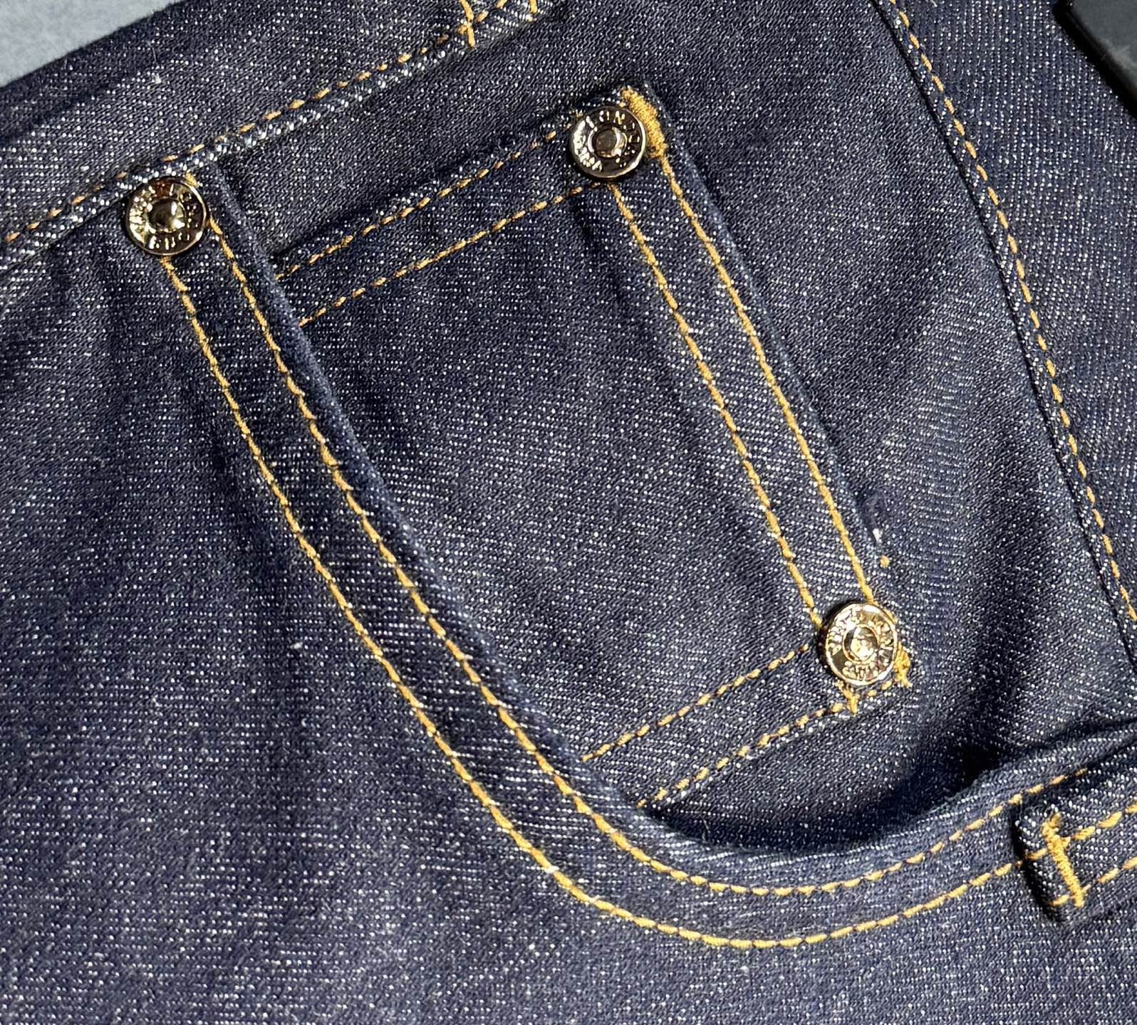 “New Gucci Jeans: Stylish, Comfortable, Classy, Perfect for Spring/Summer, 29-38 Sizes Available” - 图片 5