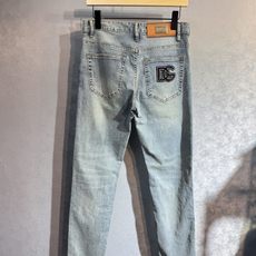 🔥D&G 杜嘉班纳 春夏最新品牛仔裤🔥专柜热销款 品味与价值共享 身穿着非常舒适 低调不失奢华 穿出去非 🔥D&G 杜嘉班纳 春夏最新品牛仔裤🔥专柜热销款 品味与价值共享 身穿着非常舒适 低调不失奢华 穿出去非