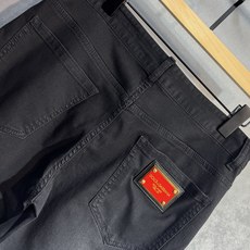🔥D&G 杜嘉班纳 春夏最新品牛仔裤🔥专柜热销款 品味与价值共享 身穿着非常舒适 低调不失奢华 穿出去非 🔥D&G 杜嘉班纳 春夏最新品牛仔裤🔥专柜热销款 品味与价值共享 身穿着非常舒适 低调不失奢华 穿出去非