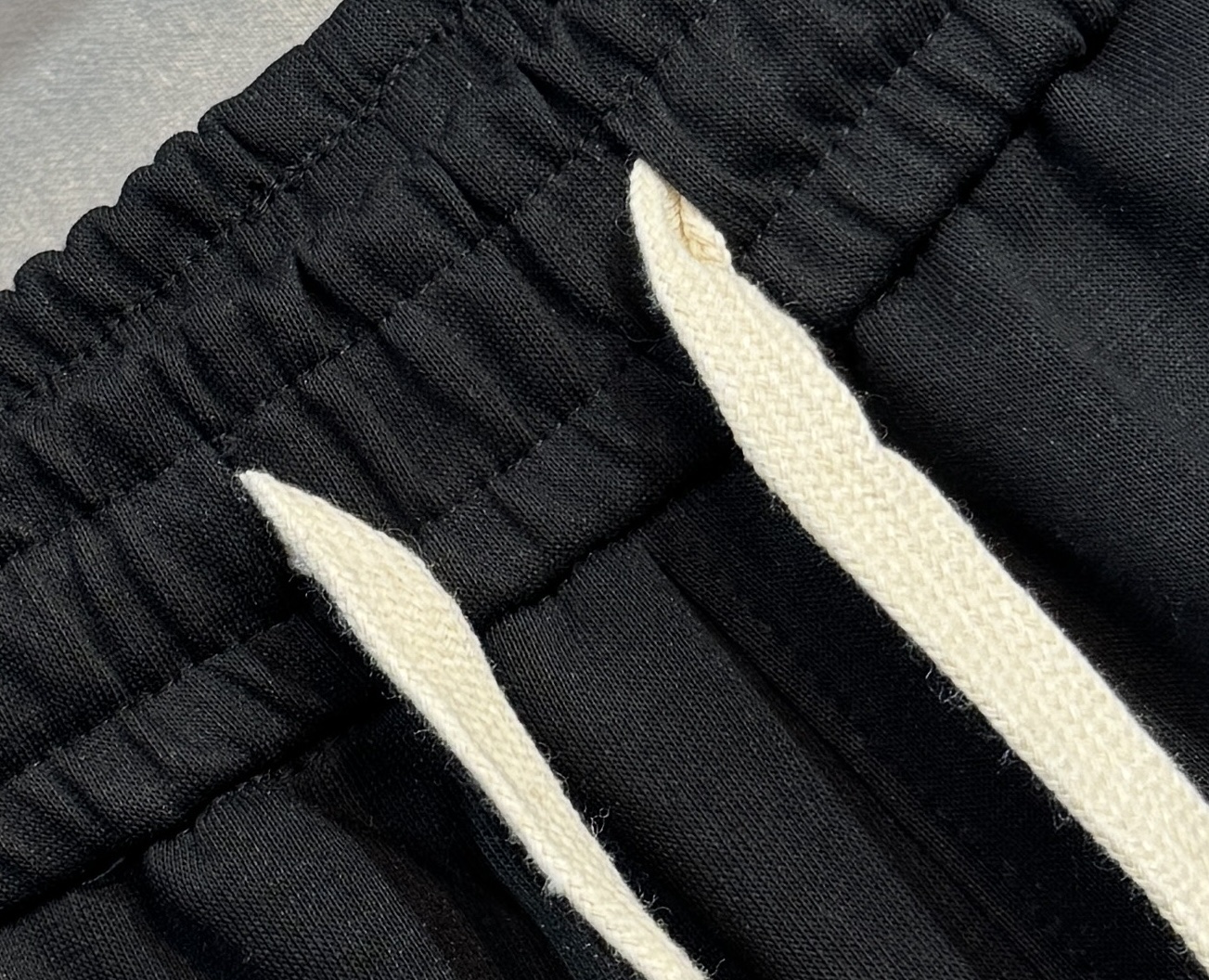 🔥BALENCIGA 巴黎世家 25年ss春夏专柜同步新款短裤 独家专供高端版本👍专柜定制面料 透气舒适