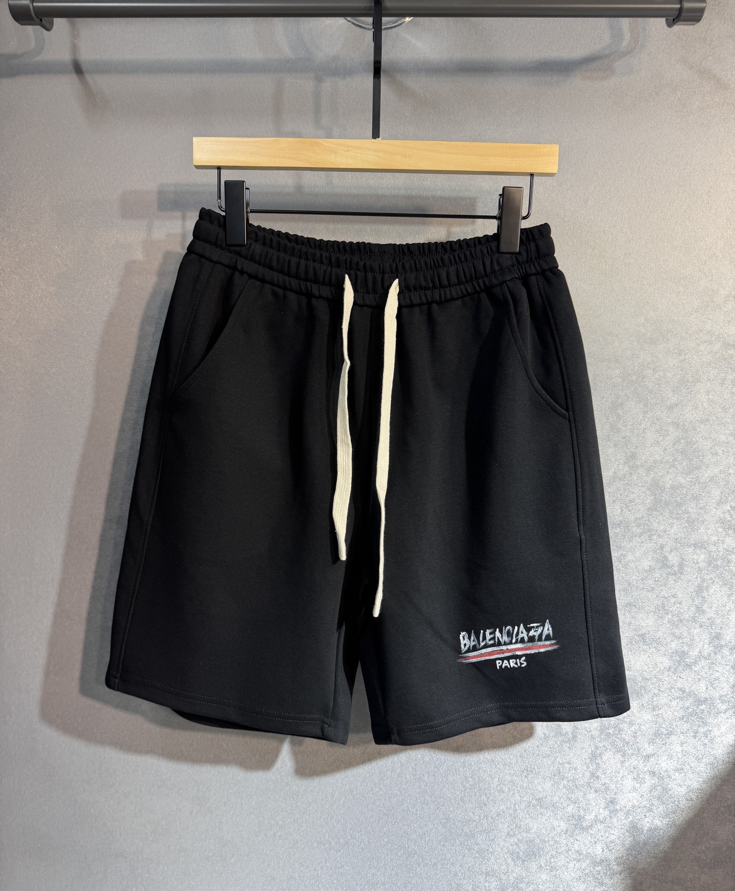 🔥BALENCIGA 巴黎世家 25年ss春夏专柜同步新款短裤 独家专供高端版本👍专柜定制面料 透气舒适