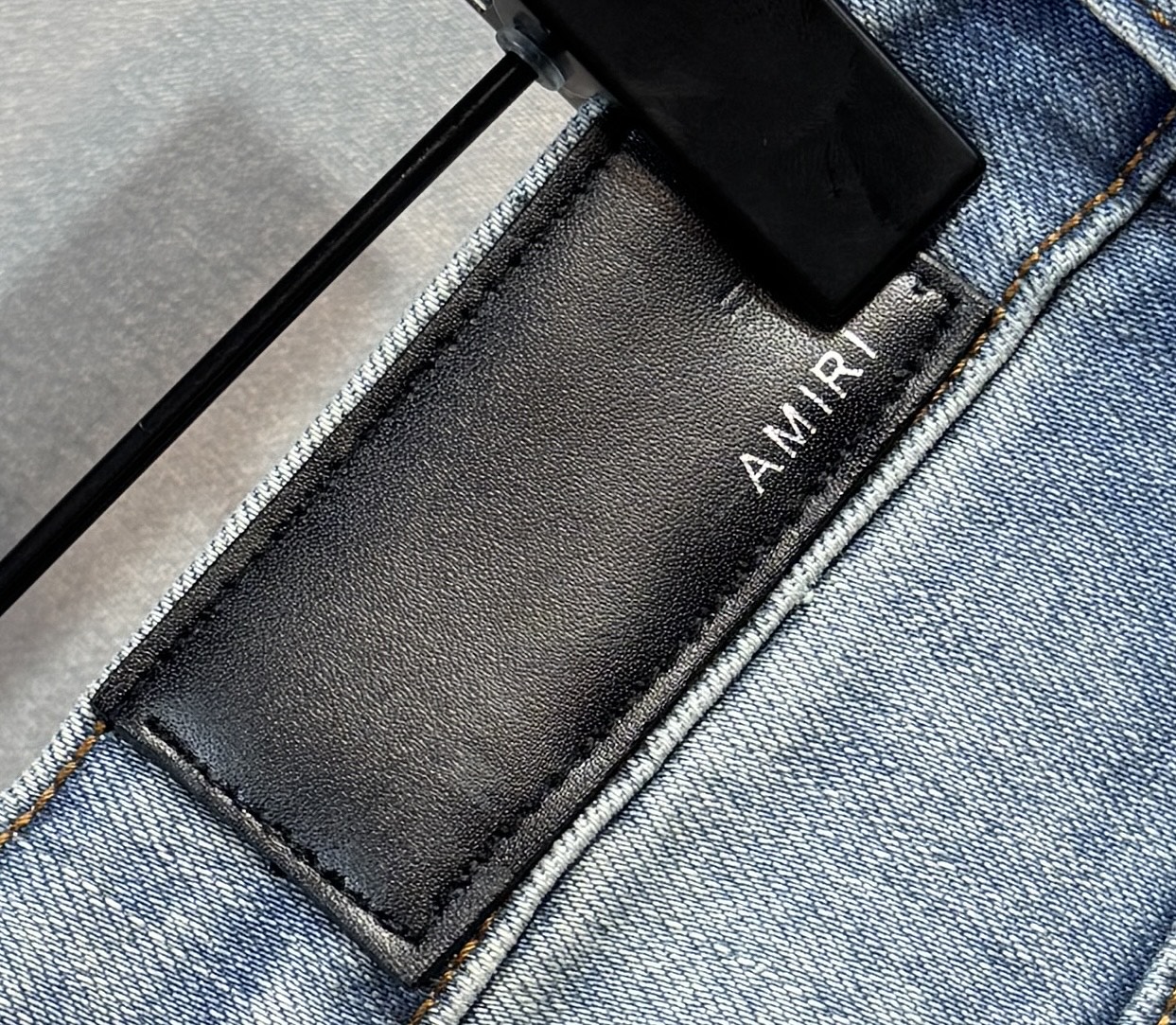 AMIRI 25ss Jeans: Hot Sales, Comfortable, Classy, High-Quality Turkish Cotton, Luxurious Straight-Fit - 图片 8