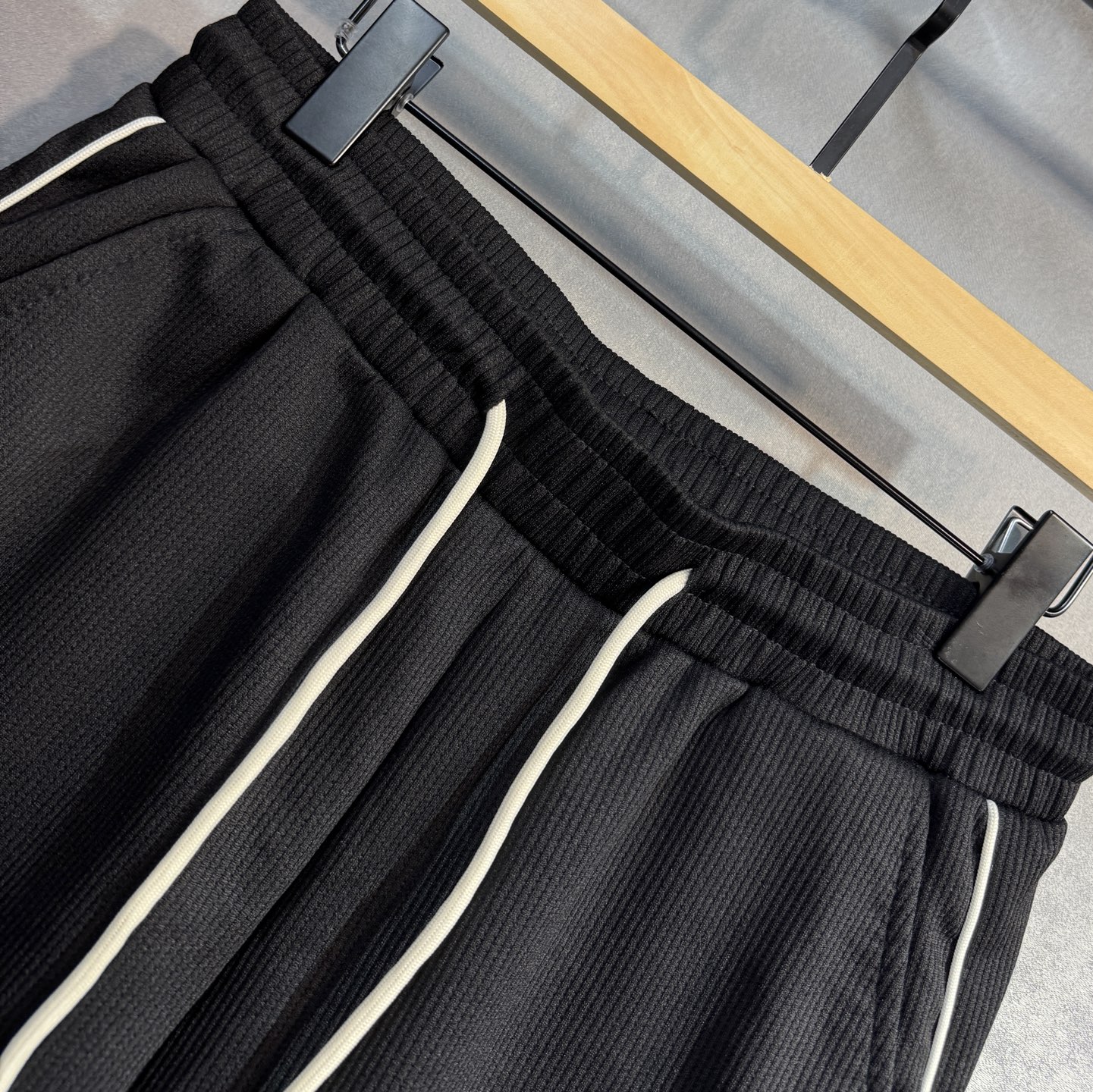Y-3 25SS New Spring & Summer Shorts: Custom Pure Cotton, Classic Logo, Simple Fashion - 图片 3