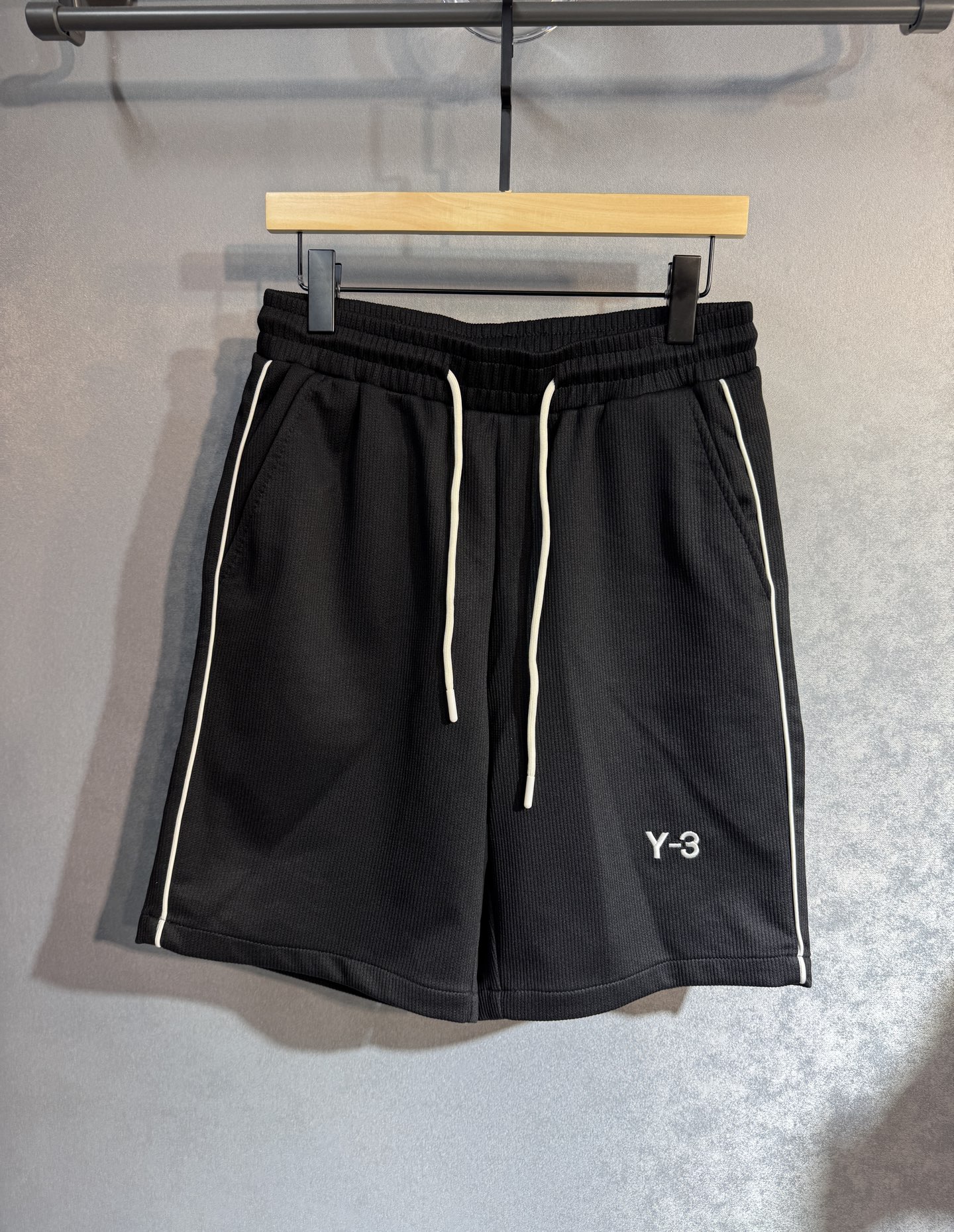 Y-3 25SS New Spring & Summer Shorts: Custom Pure Cotton, Classic Logo, Simple Fashion