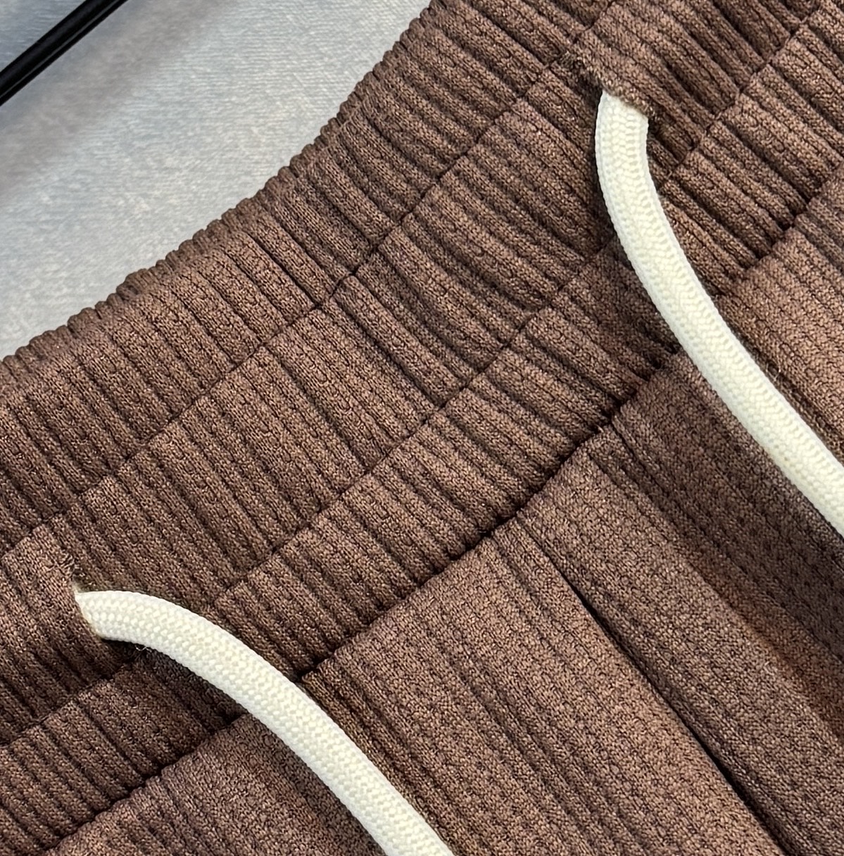 Y-3 25SS Custom Cotton Shorts: Simple Fashion, Classic Logo, Various Colors, All Sizes - 图片 5