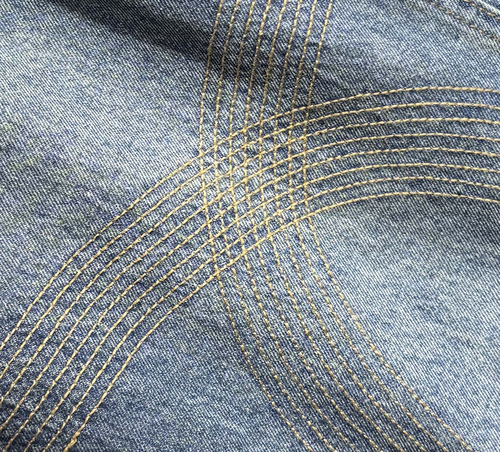 Miu Miu’s New Broad-Legged Jeans: Japanese Water Washed, Unique Details, Wide Size Range - 图片 6