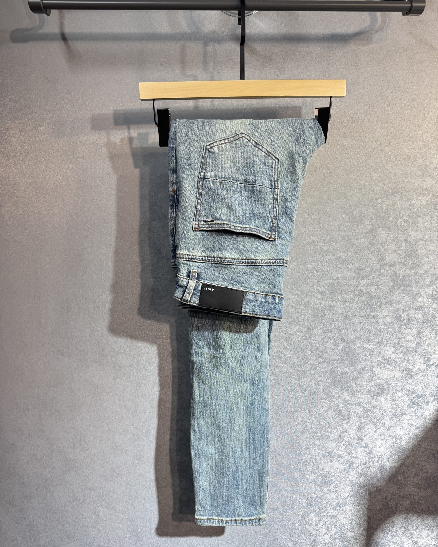 AMIRI 25ss New Jeans: Comfortable, Luxury, High-Quality Turkish Cotton, Straight-Fit, Stylish Choice - 图片 3
