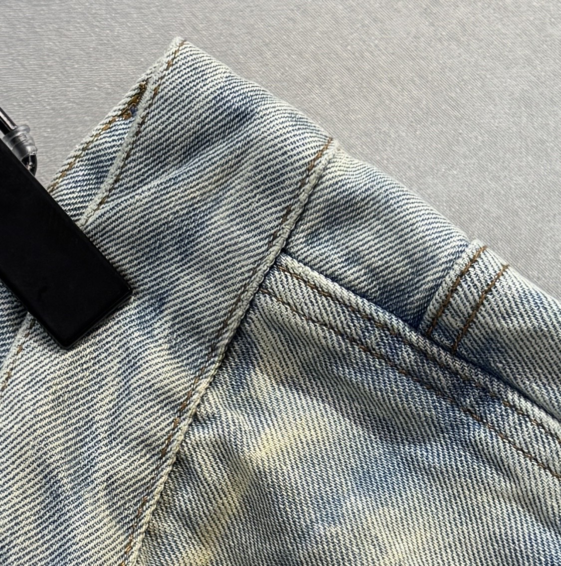 “AMIRI 25ss Wide-Legged Jeans: Hot Sales, Comfortable and Stylish, Sizes 29-38” - 图片 6